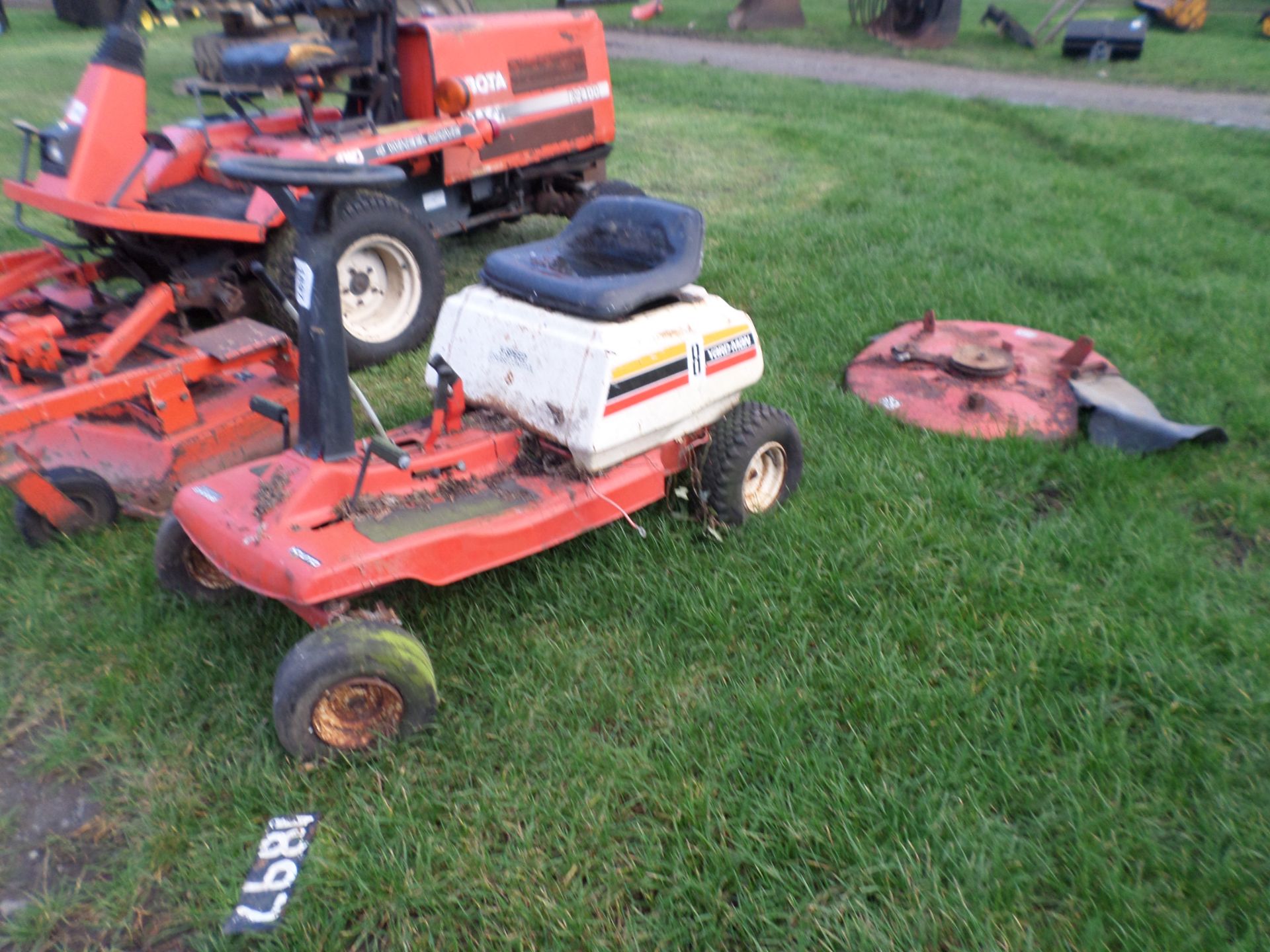 Ride on mower NO VAT - Image 2 of 2