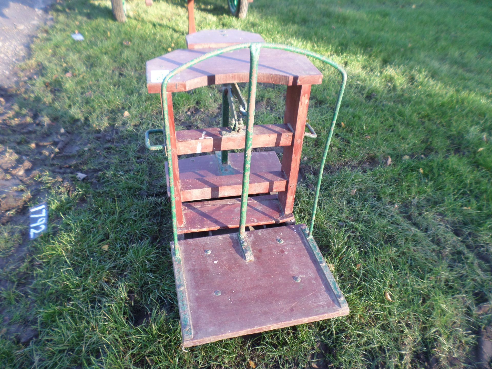 Vintage weigh scales NO VAT - Image 3 of 3