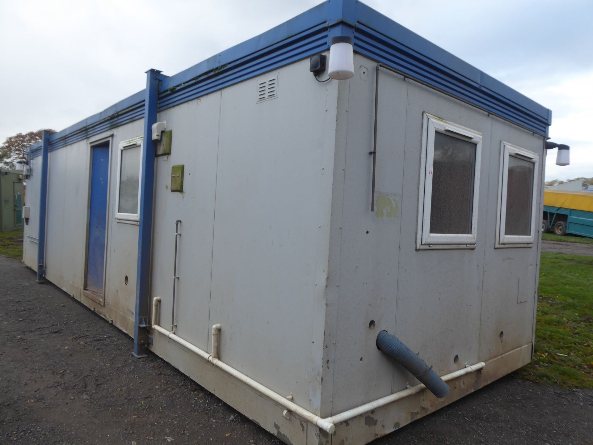 32ft X 10ft Portacabin - Image 3 of 3