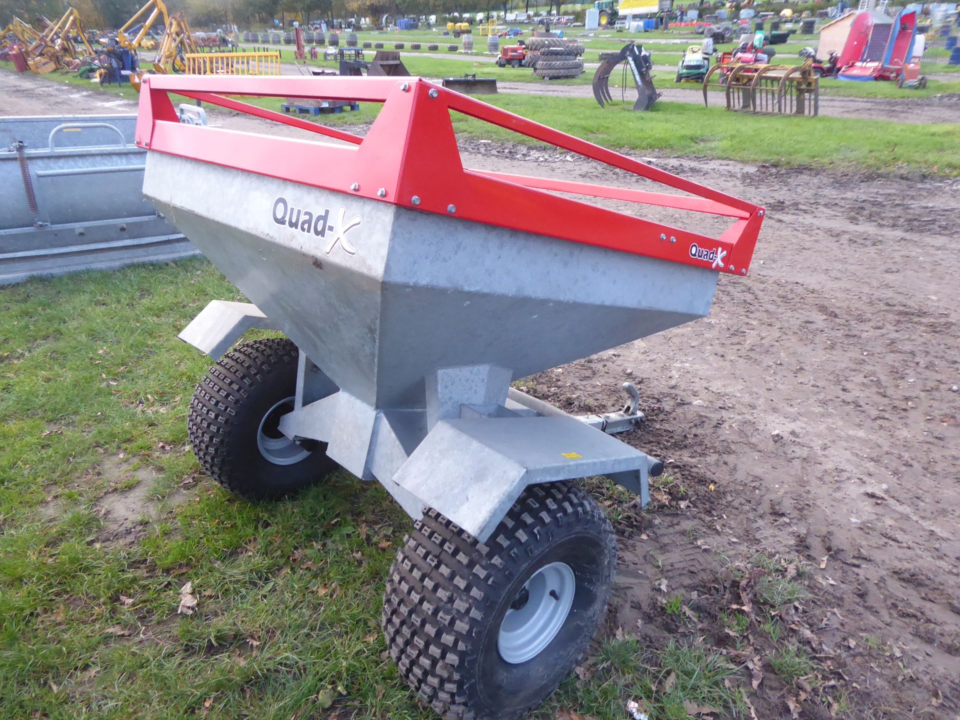 Quad X sheep snacker, electric controls with control box, brand new - Image 2 of 3