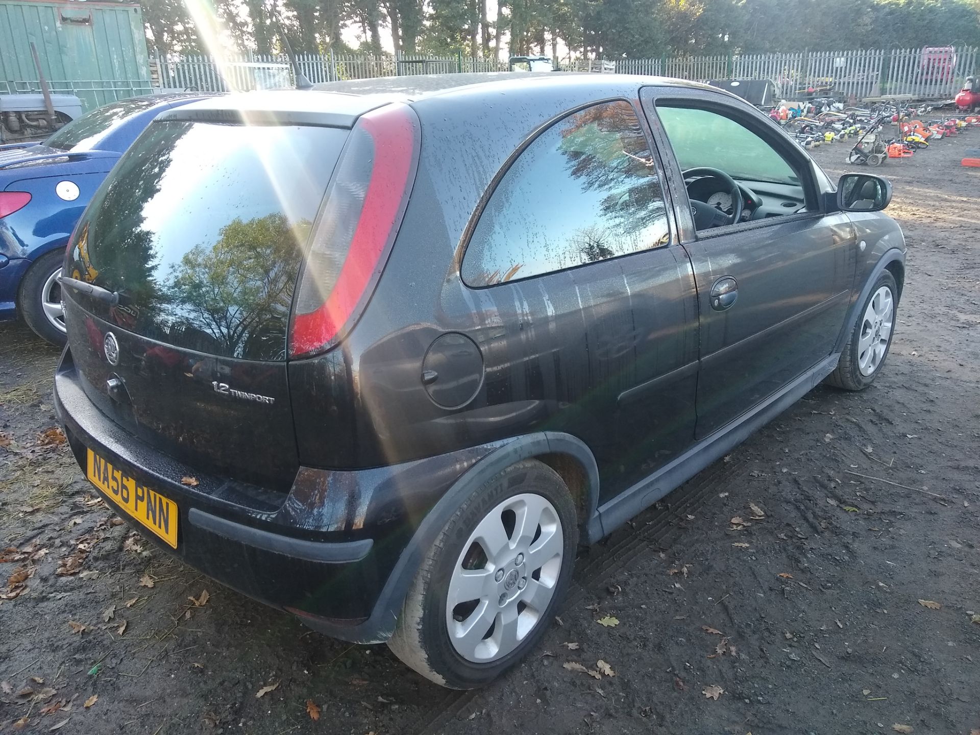 2006 Vauxhall Corsa 1.2 Sxi, 3 door, MOT 25/10/21, HPI clear, NA56PNN, 6 former keepers NO VAT - Image 5 of 8