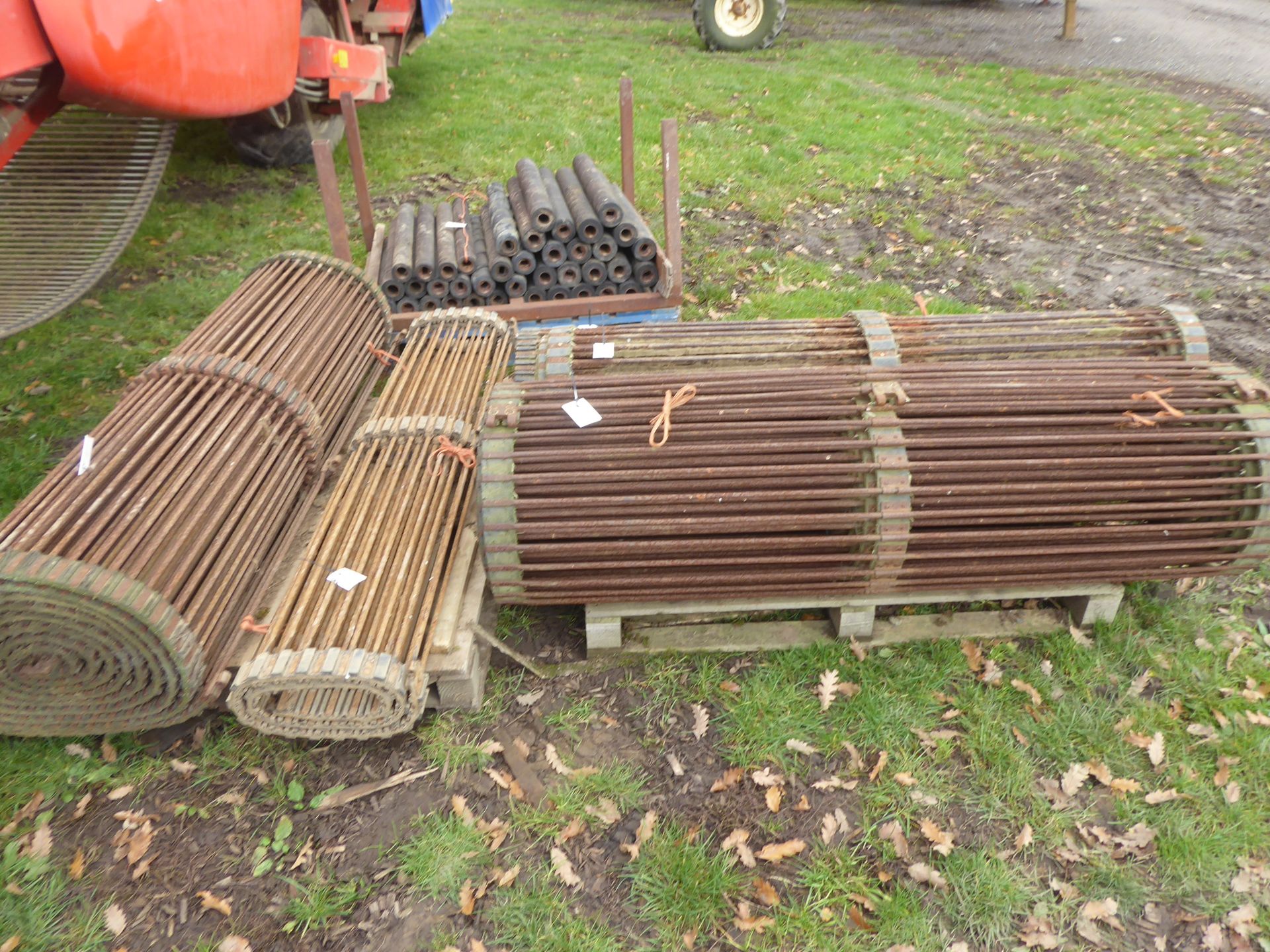 Grimme GZ DLS potato harvester, wheel drive picking table, winrow kit. 50/45/40 webs fitted, GT - Image 5 of 5