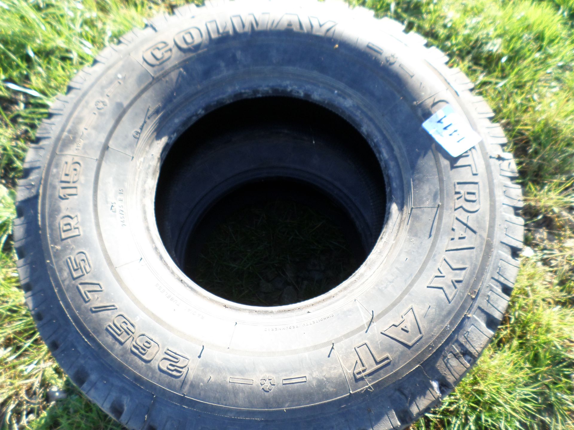 Off road tyre 265/75/15 NO VAT - Image 2 of 3