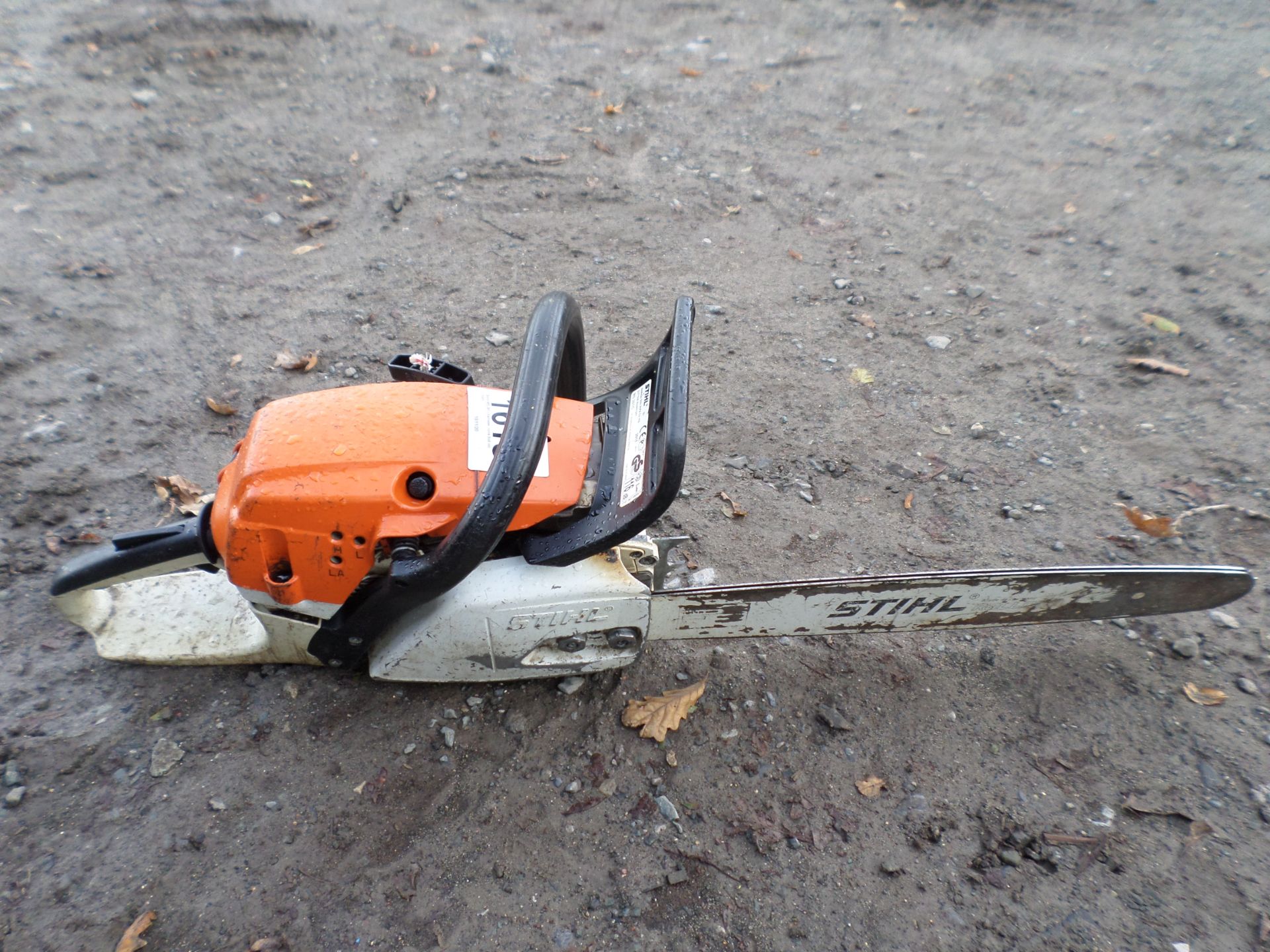 Stihl MS 261 chainsaw, runs but no chain NO VAT - Image 2 of 2