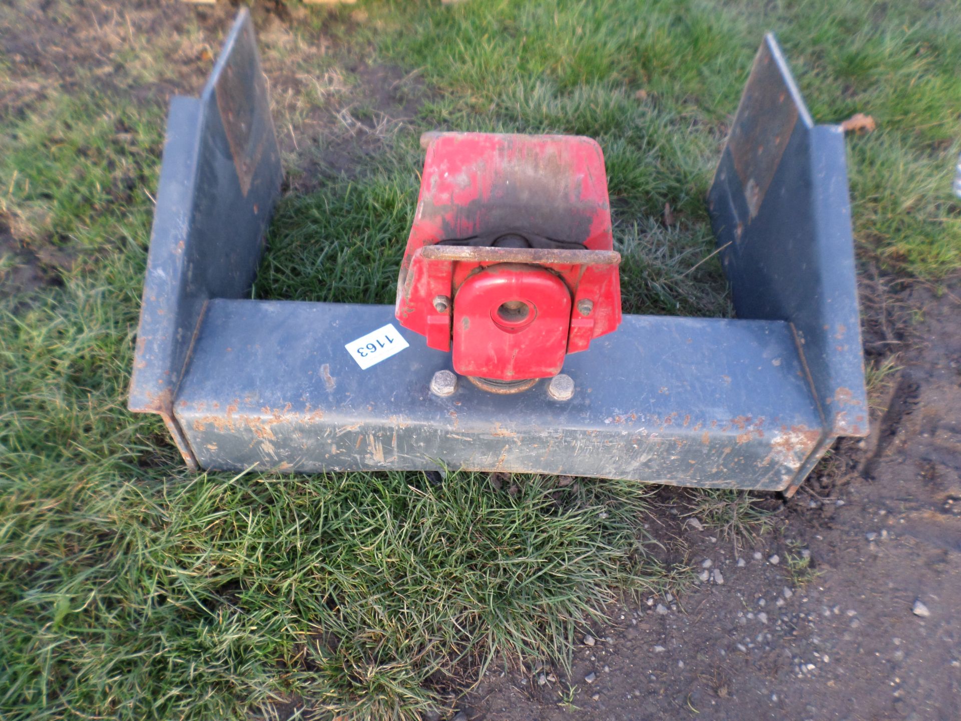 VBG wagon trailer coupling c/w swivel and bracket to fit rear of wagon