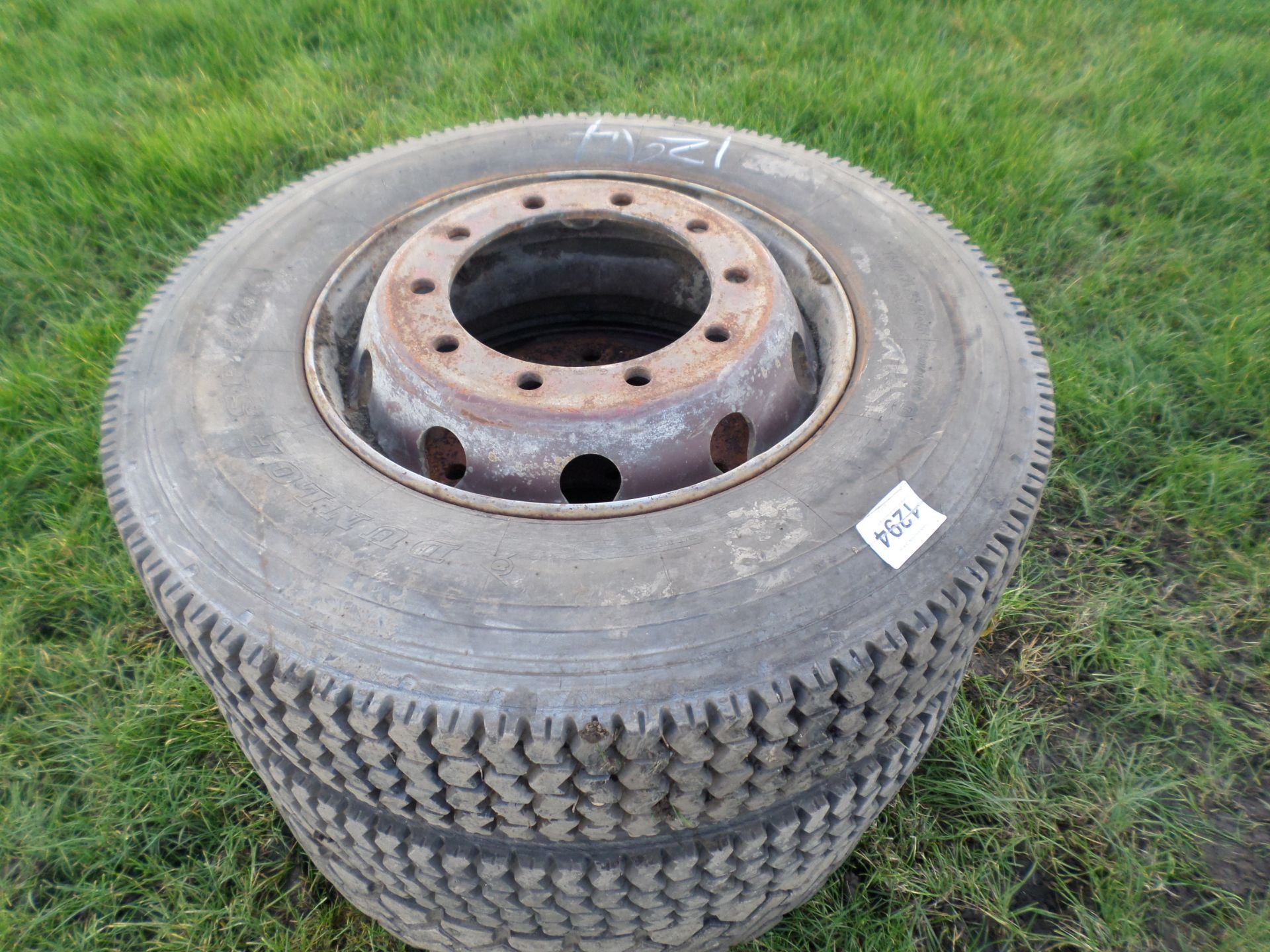 2 part worn tyres on rims 11/22.5 NO VAT - Image 2 of 2