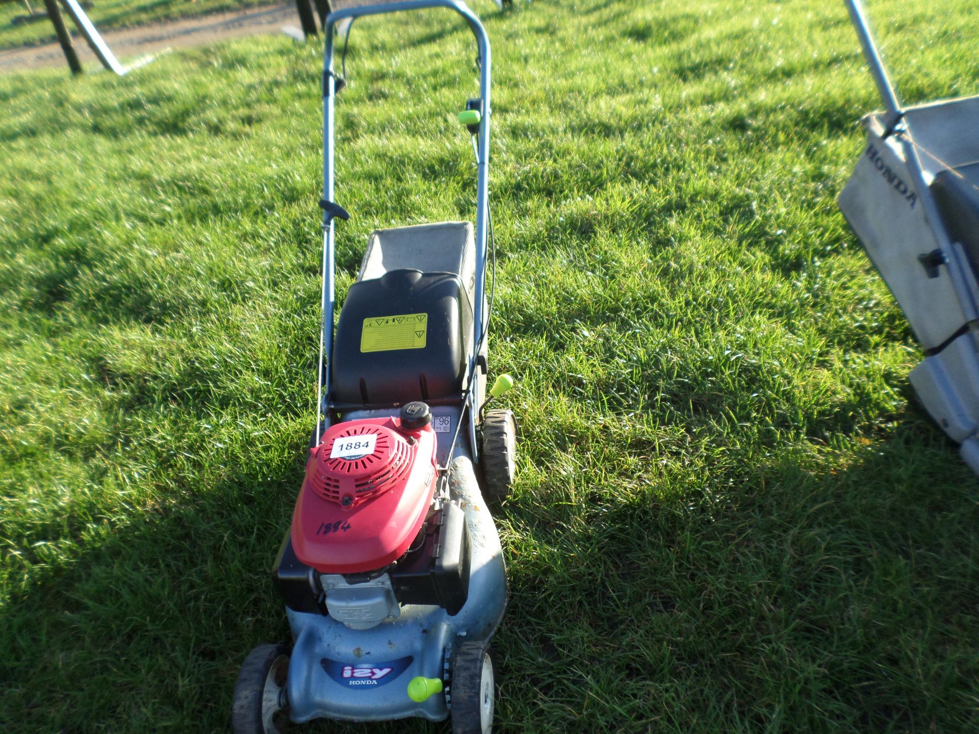 Honda Izy 41 mower with grass bag