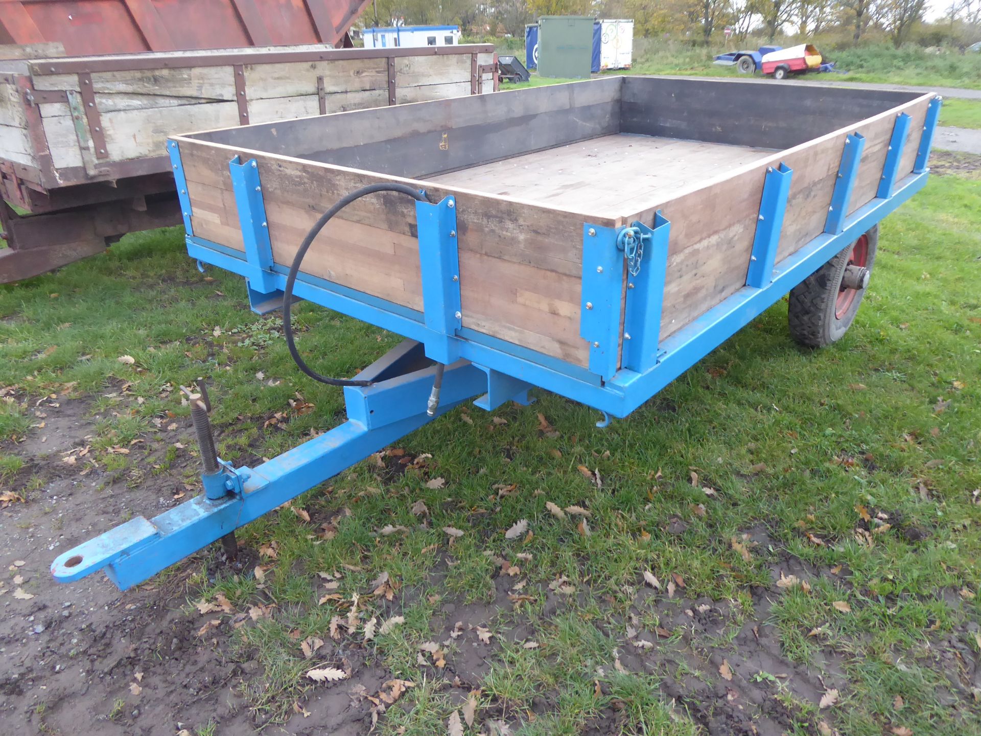 3T refurbished tipping trailer, new rams and pipe-work, new 1" thick hardwood body and new 10 ply