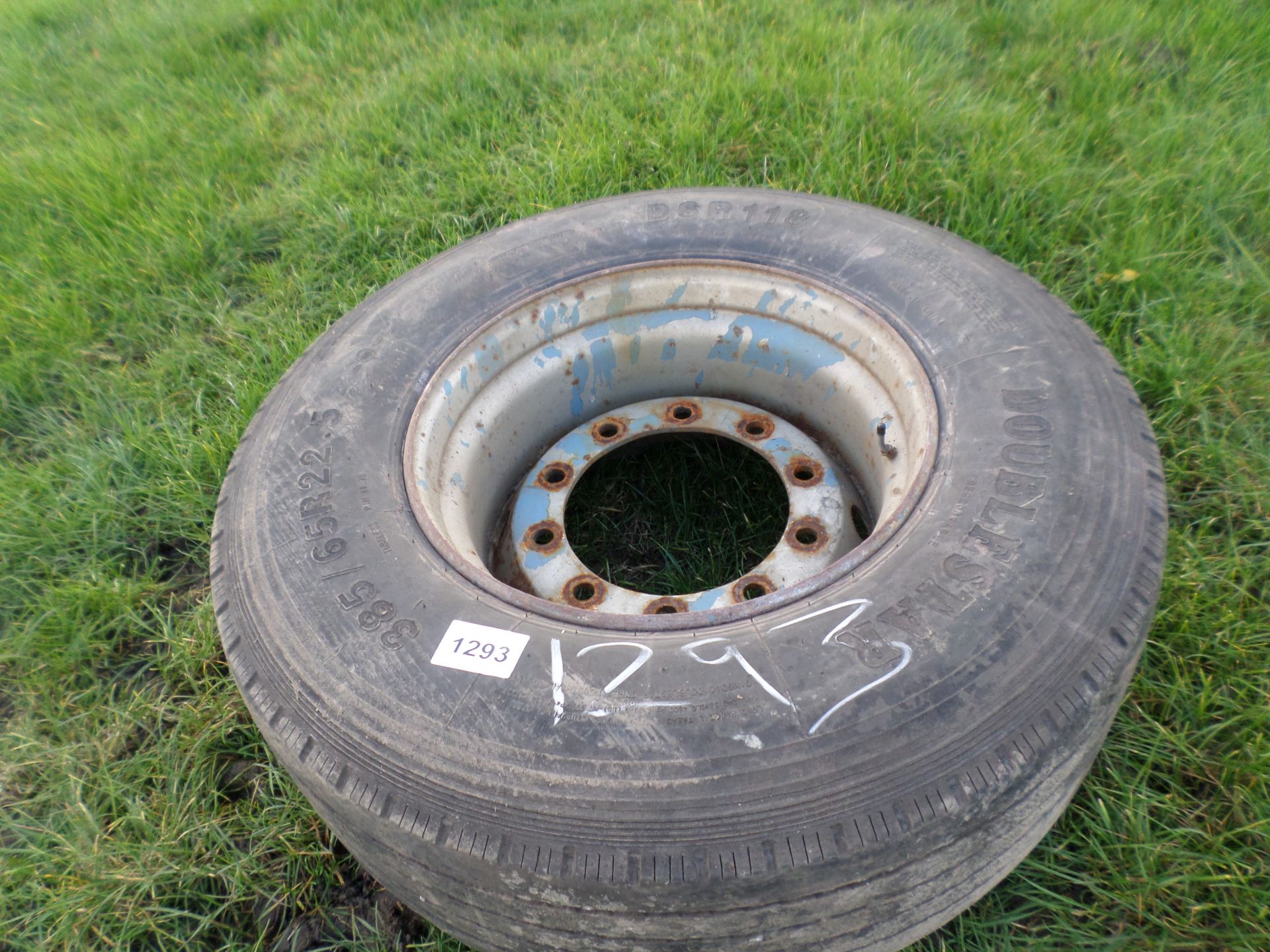 385-65-22.5 wheels & tyre NO VAT - Image 2 of 2