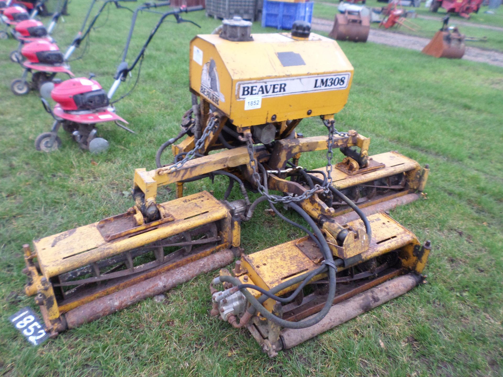 Hayter Beaver LM308 tractor mounted hydraulic triple gang mower, fwo, new hydraulic oil and