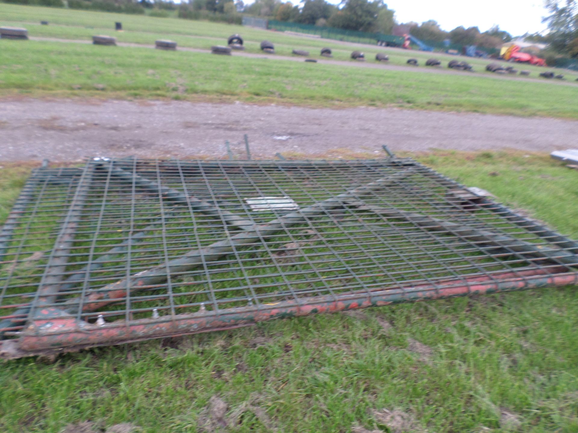 Large pair of heavy duty steel gates - Image 2 of 2