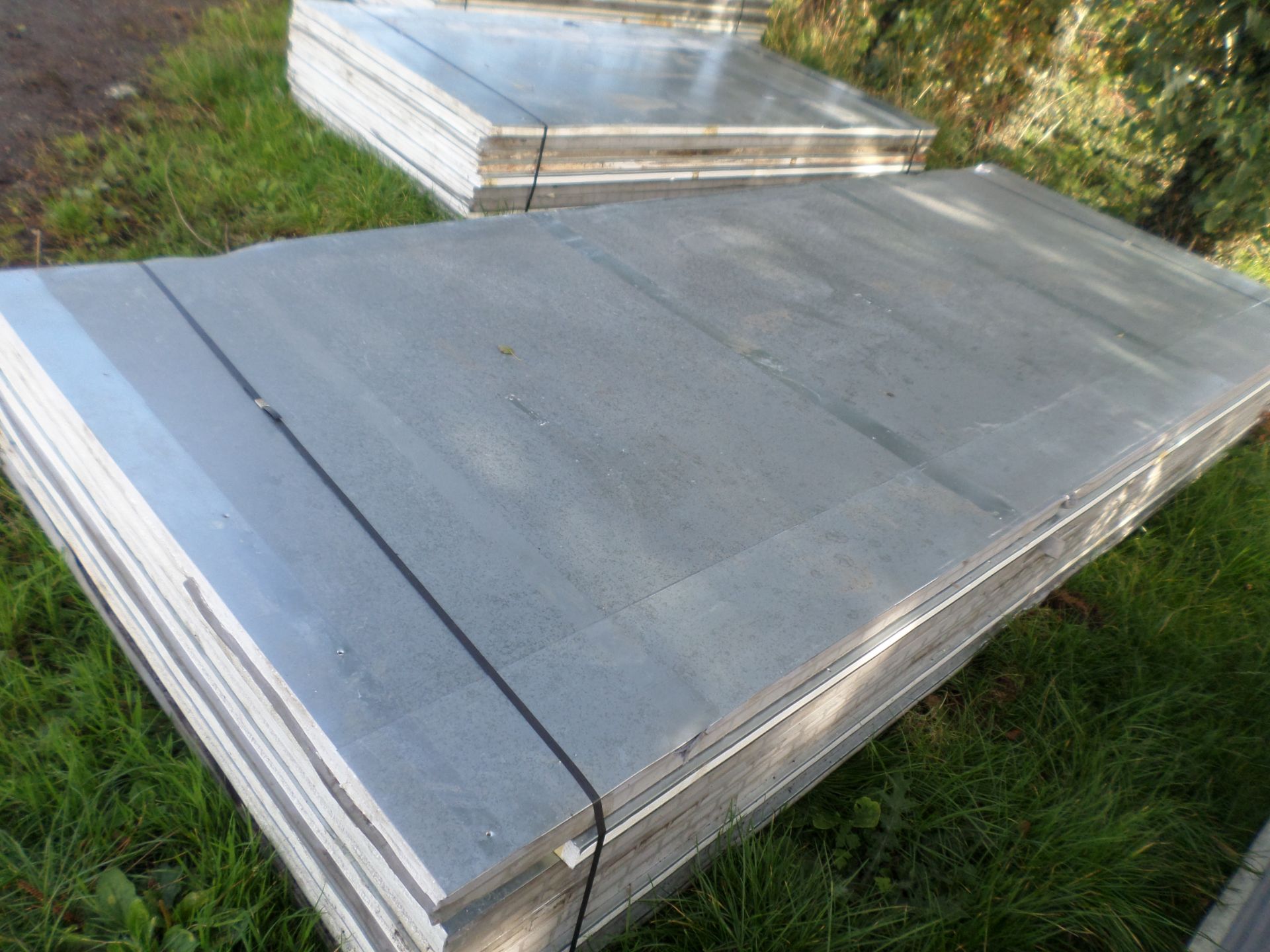 10 insulated building panels, galvanised sheet both sides, 12'x5'x2" NO VAT - Image 2 of 2