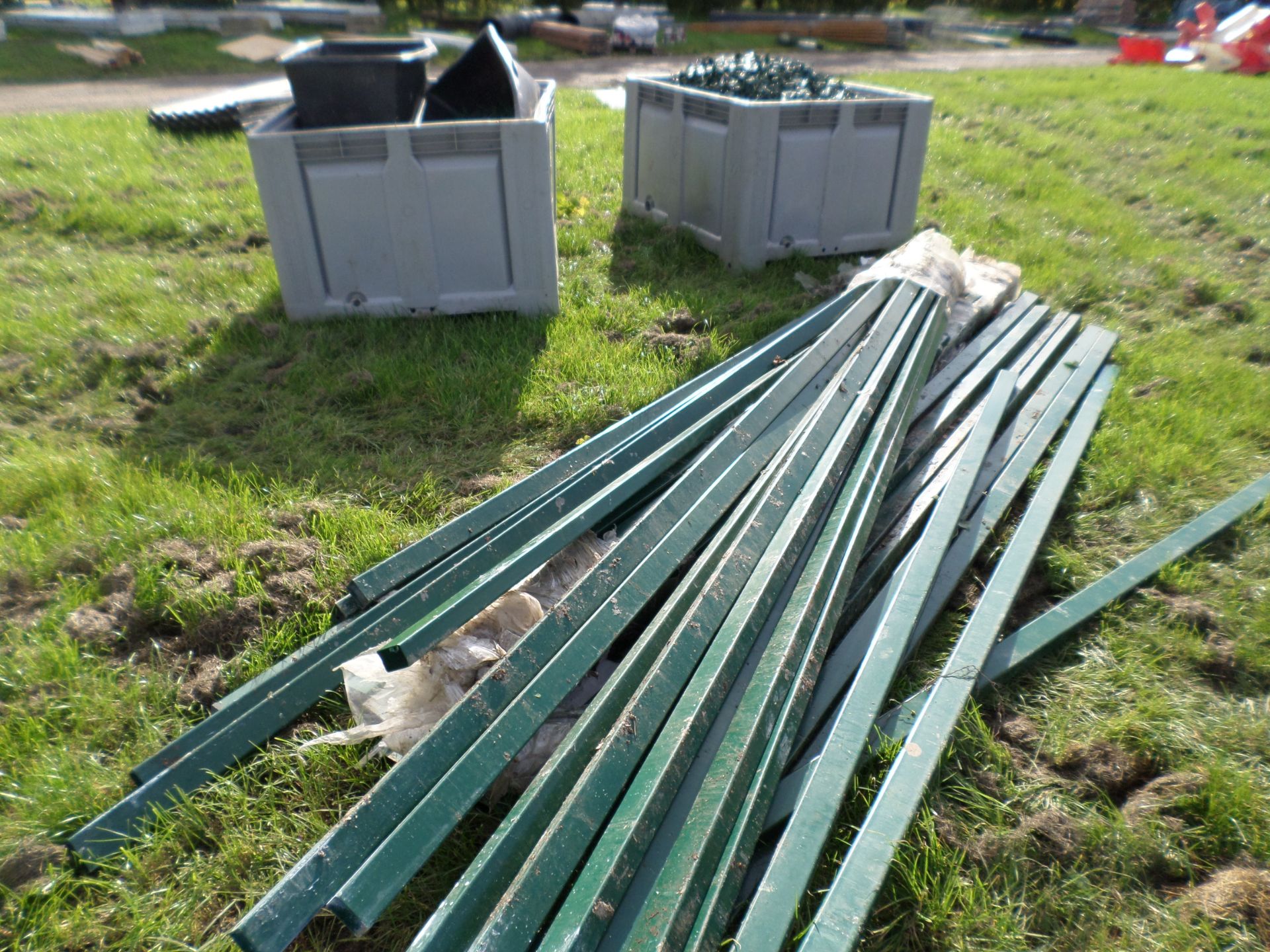 New and unused green security fencing, posts, brackets and clips NO VAT - Image 3 of 10
