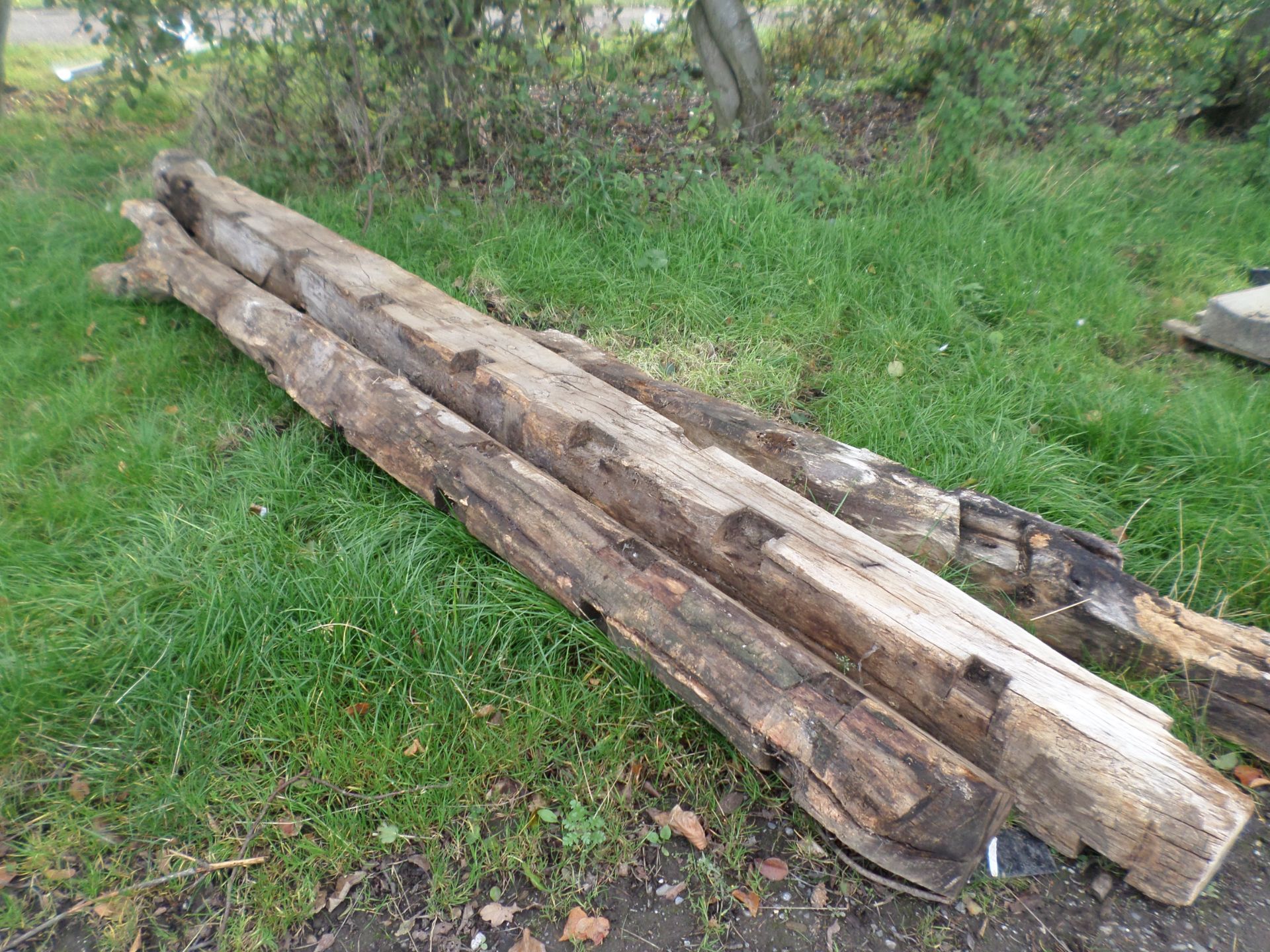 3 long old oak beams - Image 2 of 2