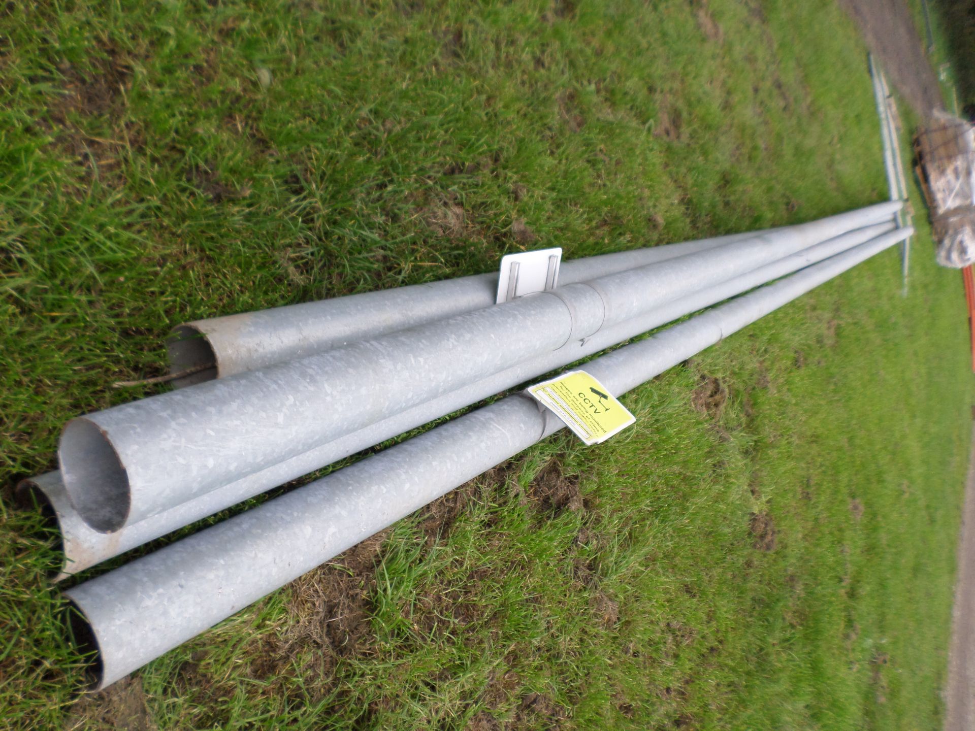 4 street light poles NO VAT - Image 2 of 2