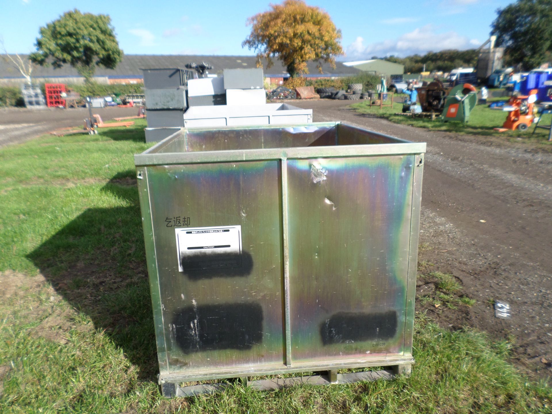 Metal storage container - Image 2 of 3