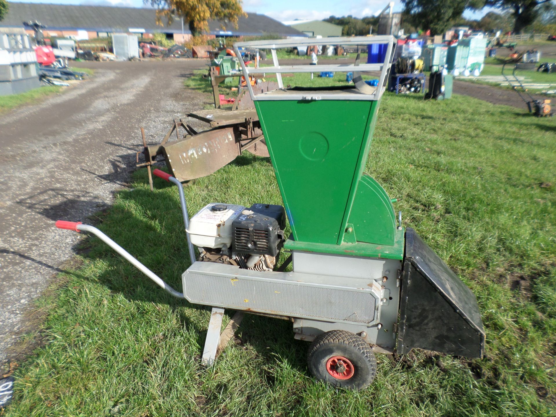 Honda 9HP engined chipper/shredder, wo - Image 2 of 2