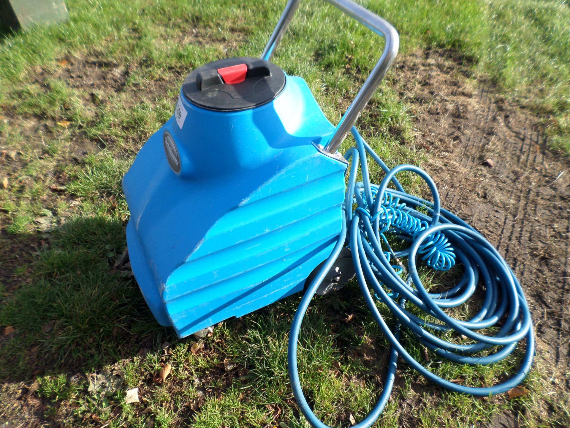 Technifoamer 110 V19 blue, santoprene pump, 10m, hose, Technifoamer sanitiser unit as new and NO VAT