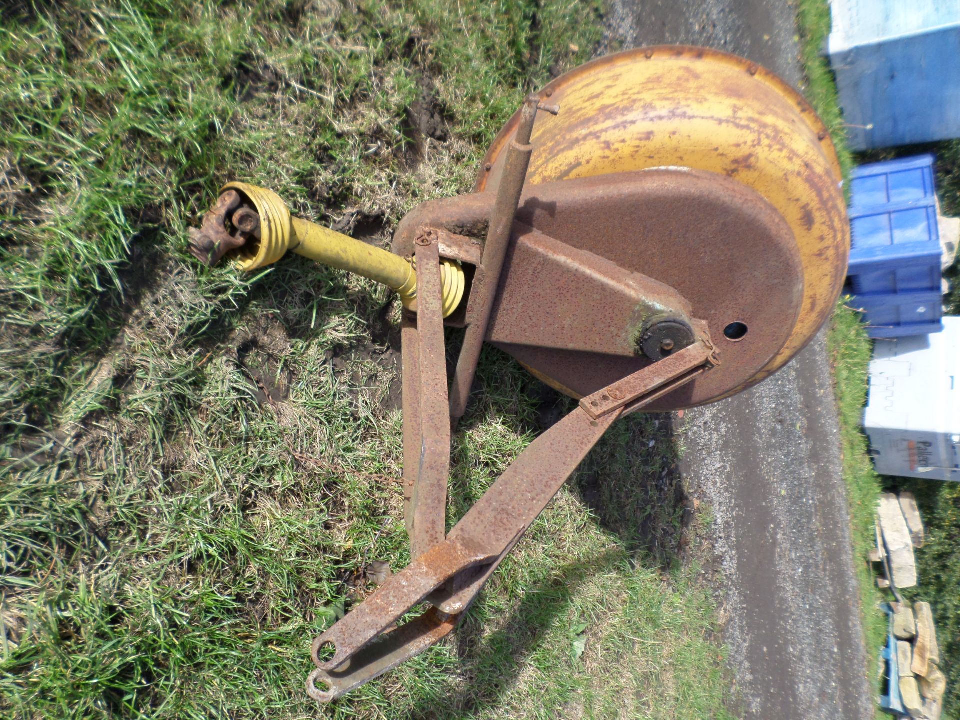 3 point linkage PTO driven cement mixer - Image 3 of 3