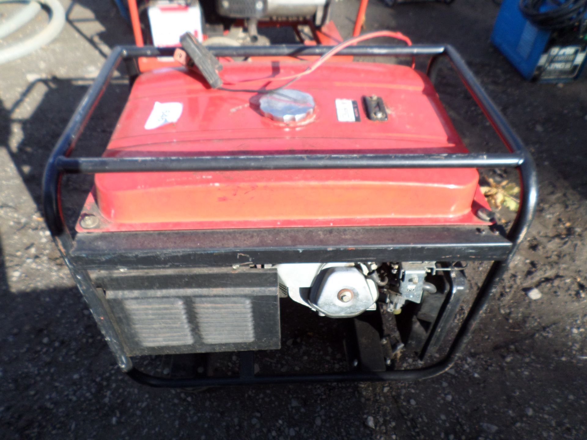 11/240v generator NO VAT - Image 2 of 2