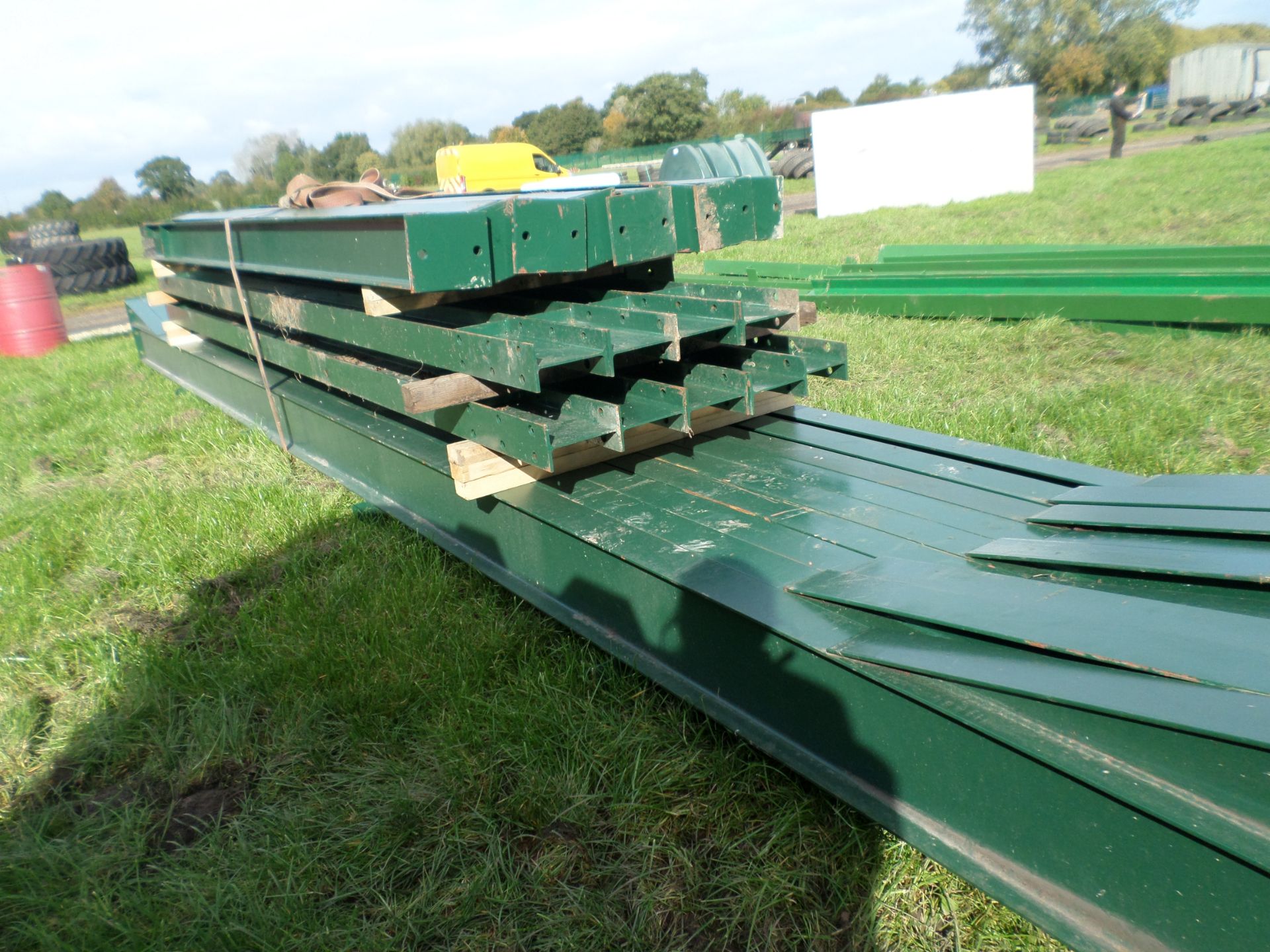 New 120x25ft single pitch 15 bay shed, bays 12ft to 14ft high, steelwork and bolts - Image 2 of 4