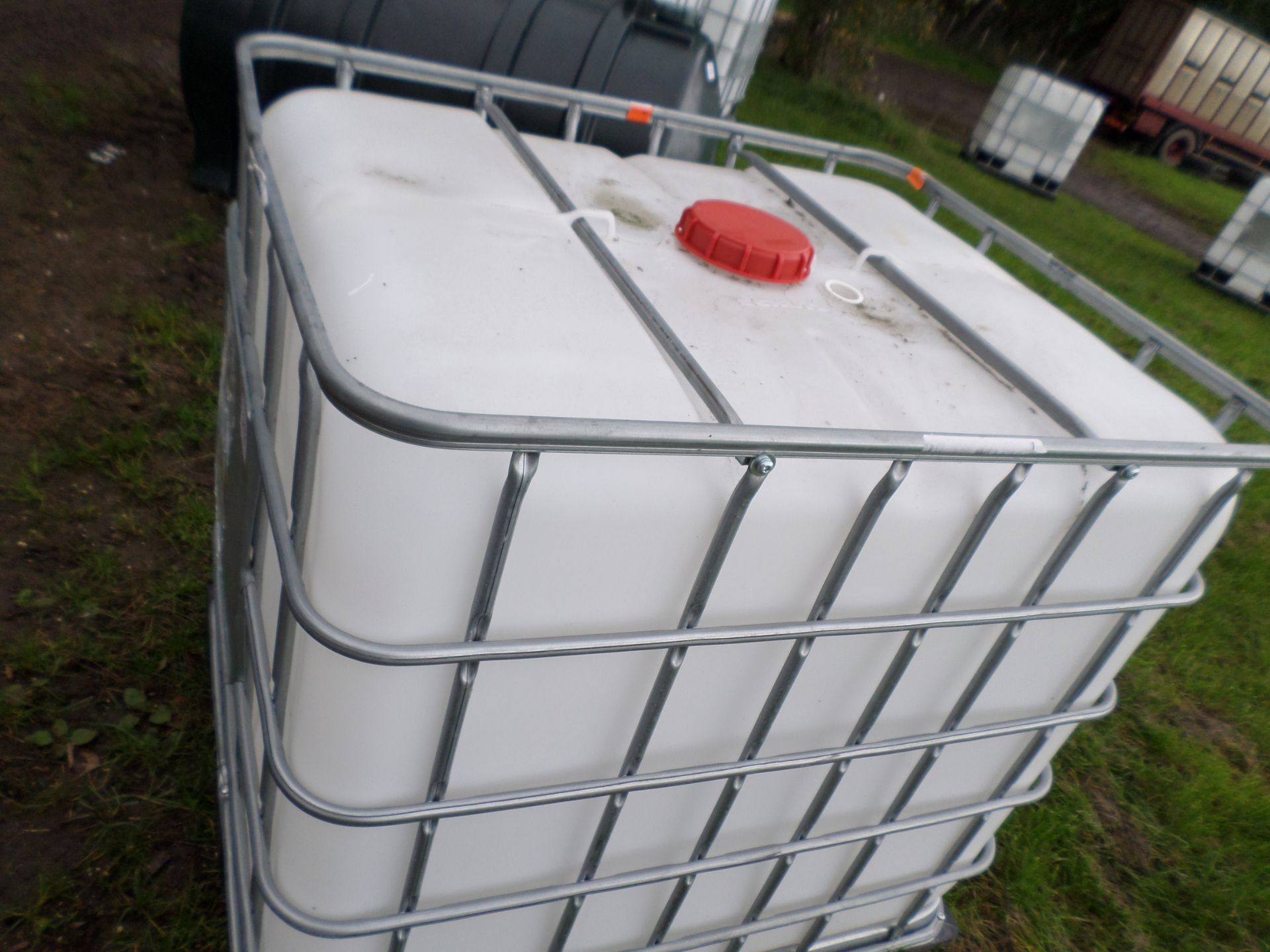 Clean IBC fully washed out NO VAT - Image 2 of 2