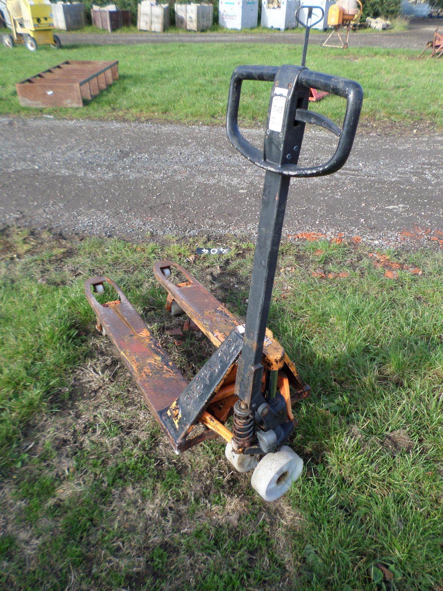 Hand pallet truck - Image 2 of 2