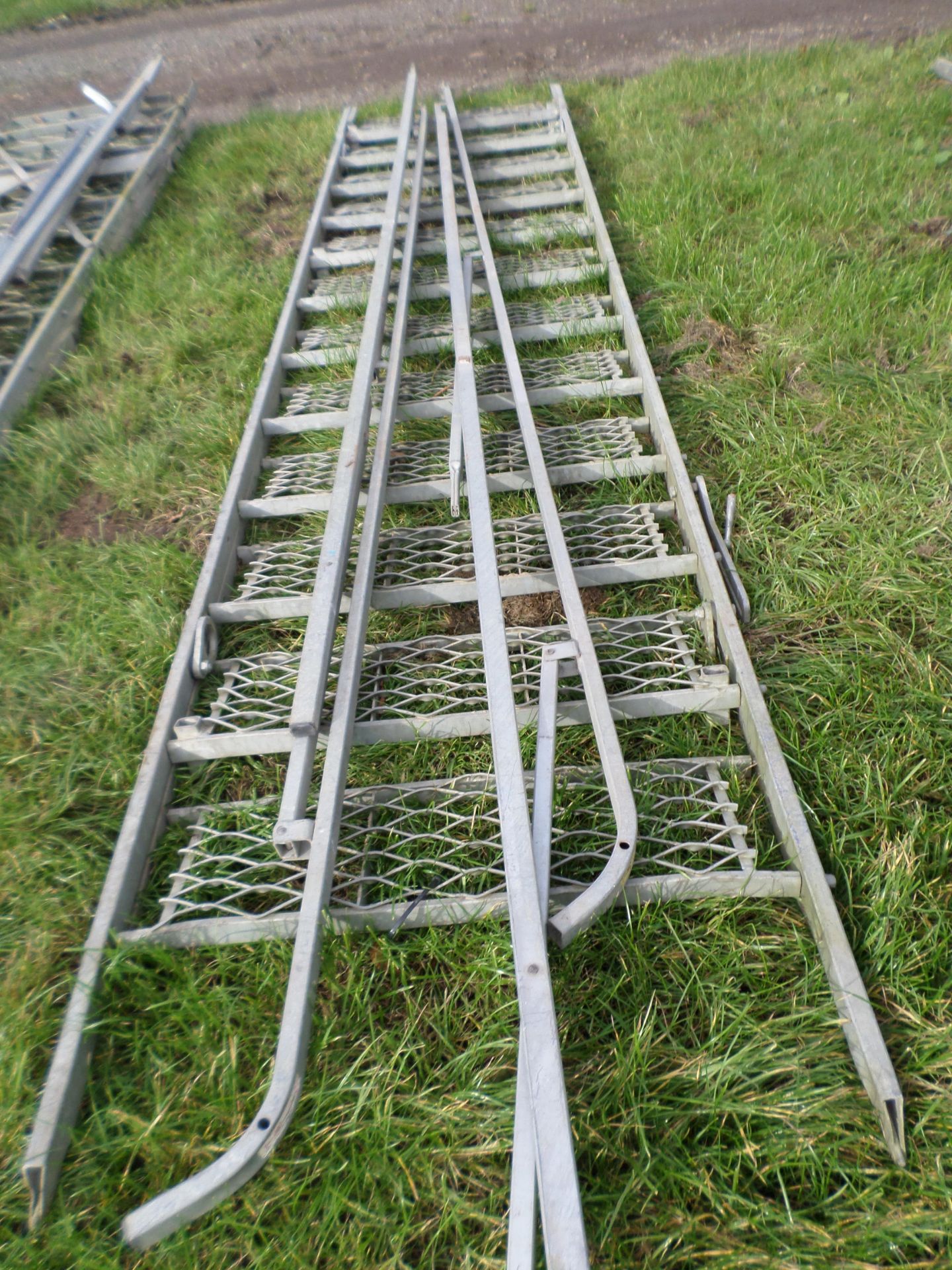 Galvanised steps c/w handrail - Image 2 of 2