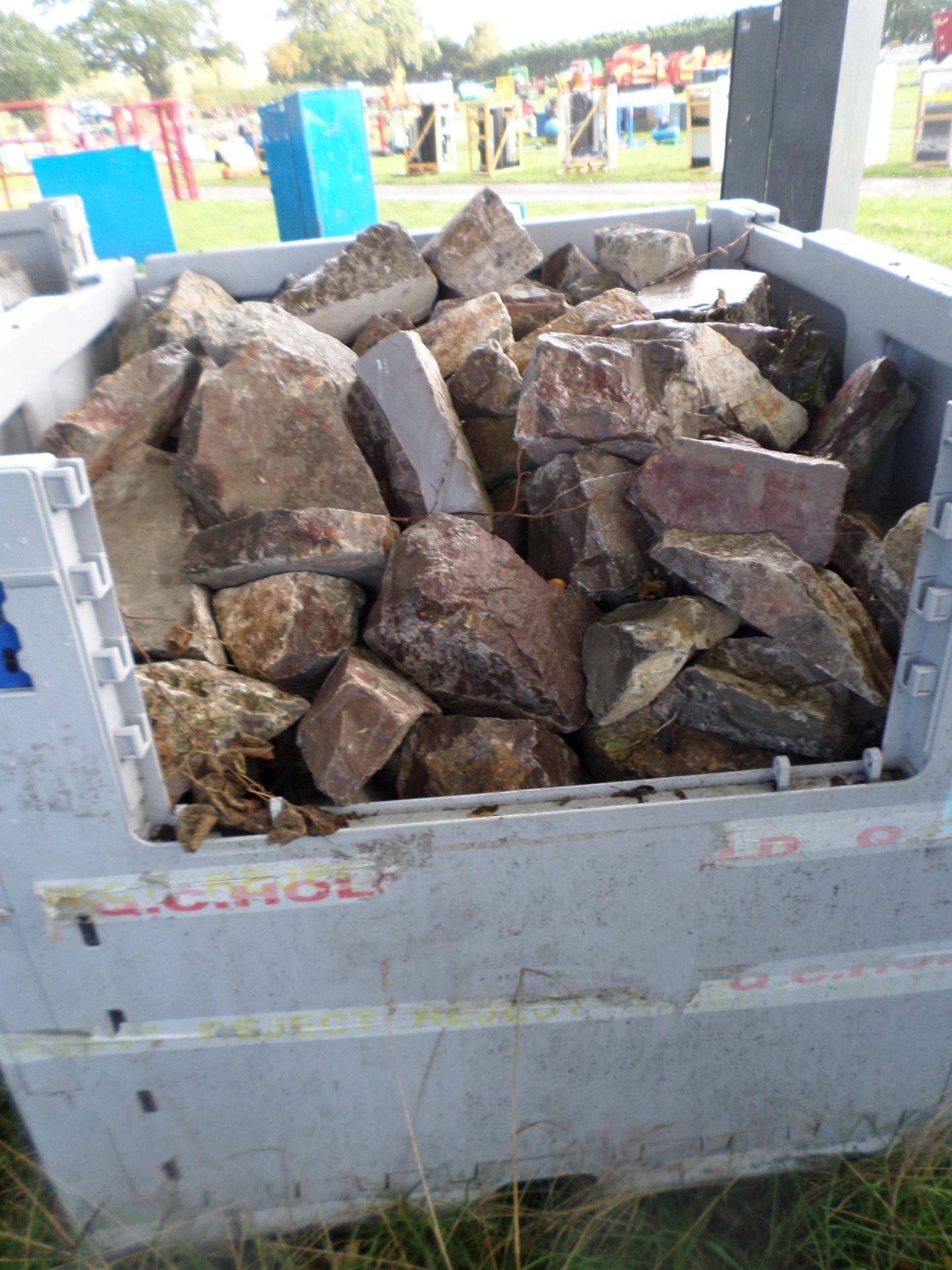 Pallet of building stone - Image 2 of 2