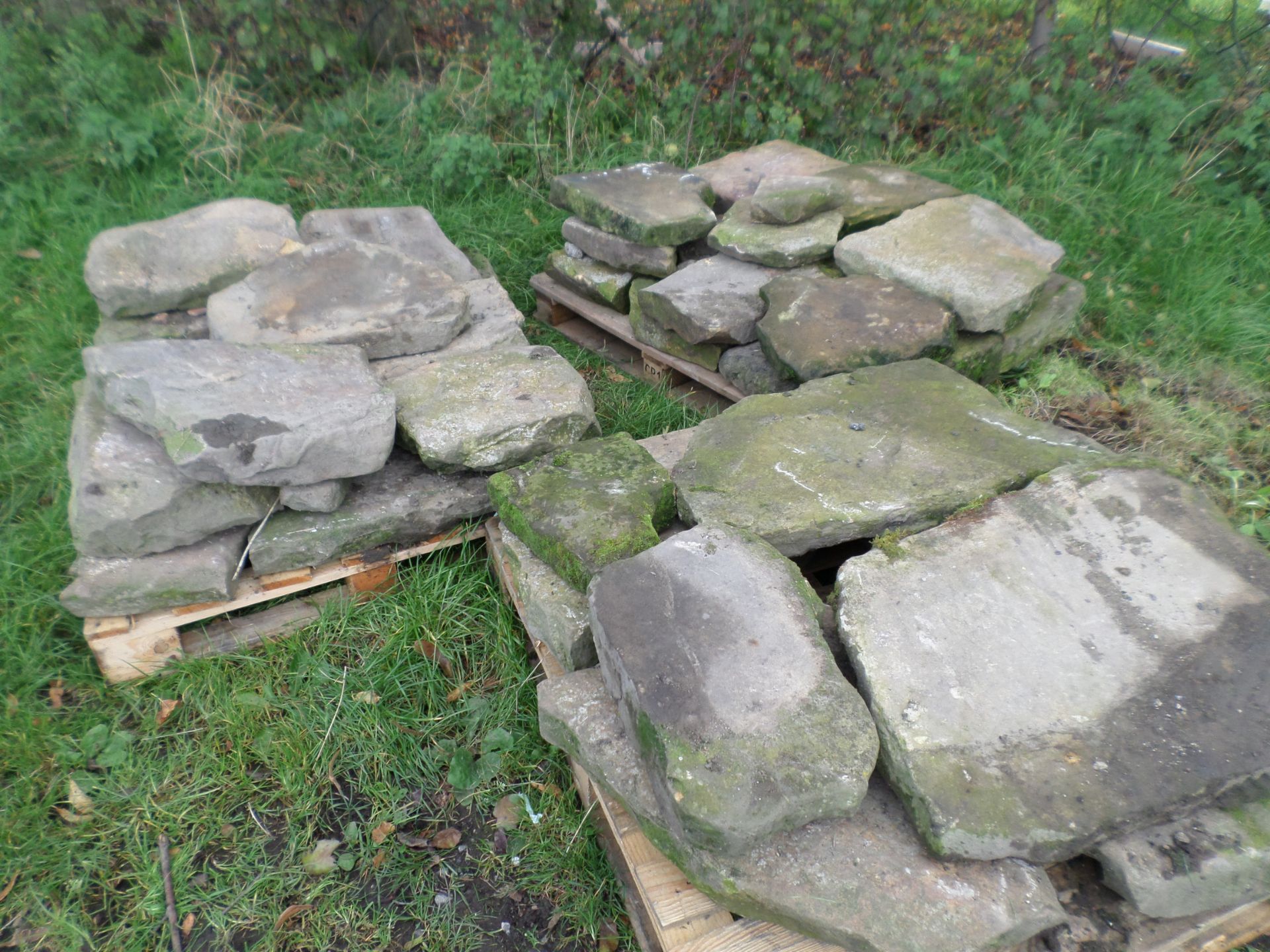 3 pallets of flat stones