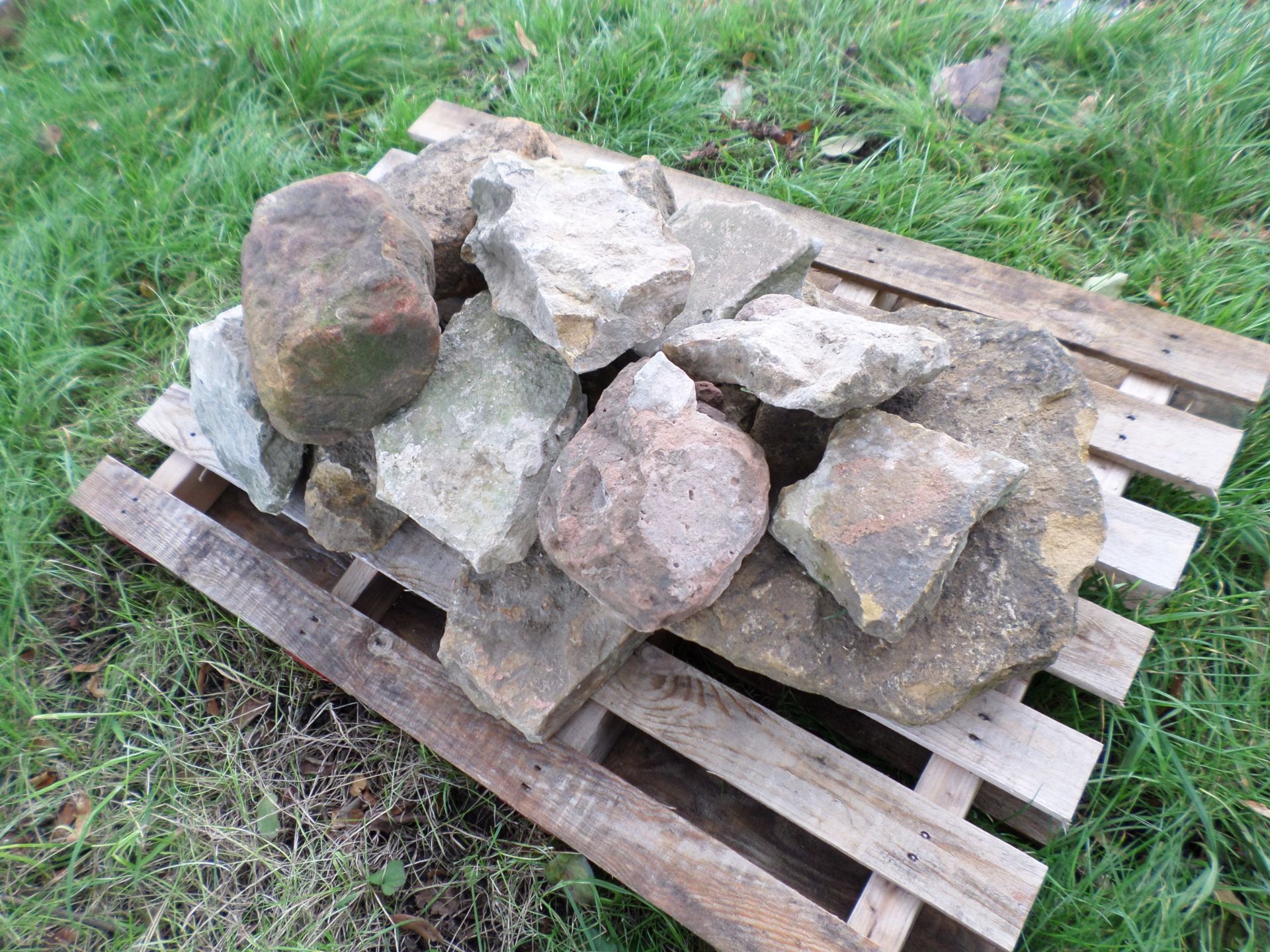 Pallet of rockery stone NO VAT - Image 2 of 2