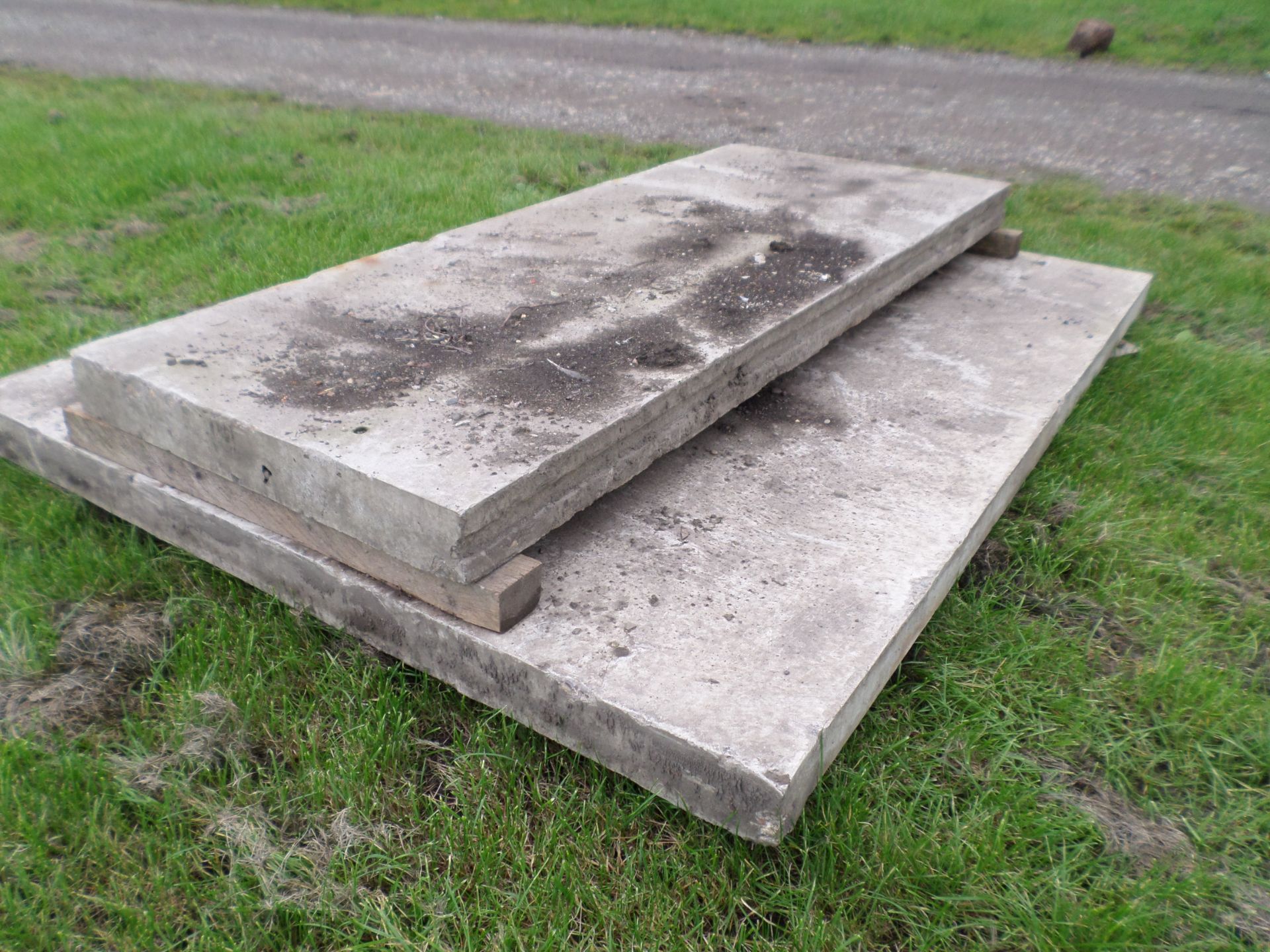 2 concrete panels, 2.45mx2mx1200mm and 1mx2mx120mm - Image 2 of 2