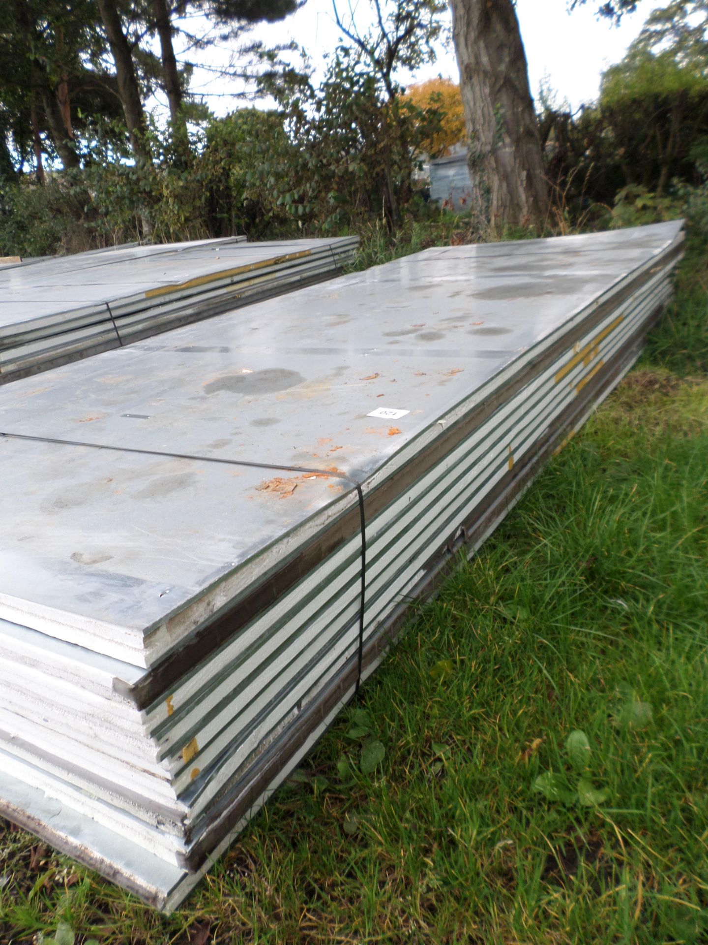 10 insulated building panels, galvanised sheet both sides, 12'x5'x2" NO VAT - Image 2 of 2