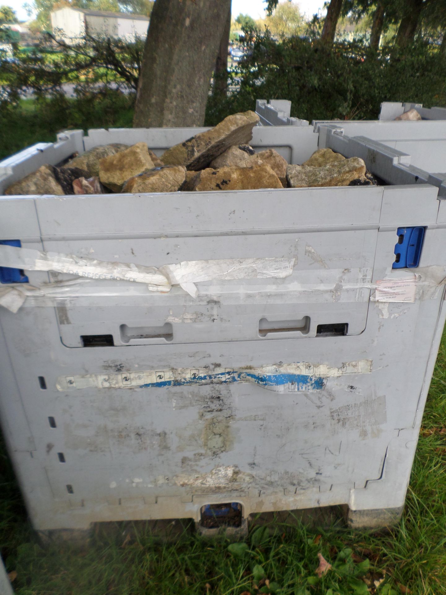 Pallet of building stone - Image 2 of 2