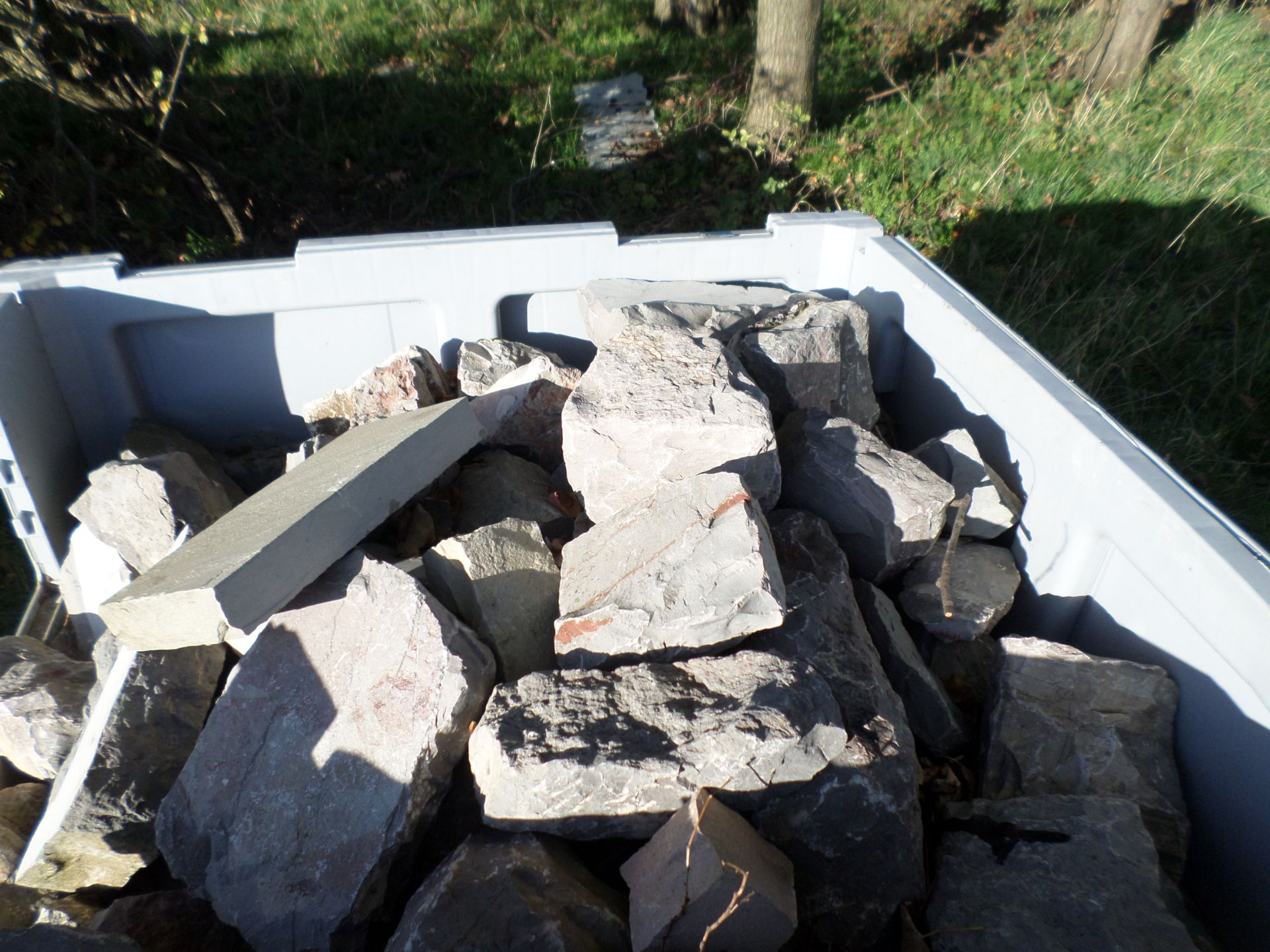 Pallet of building stone - Image 2 of 2