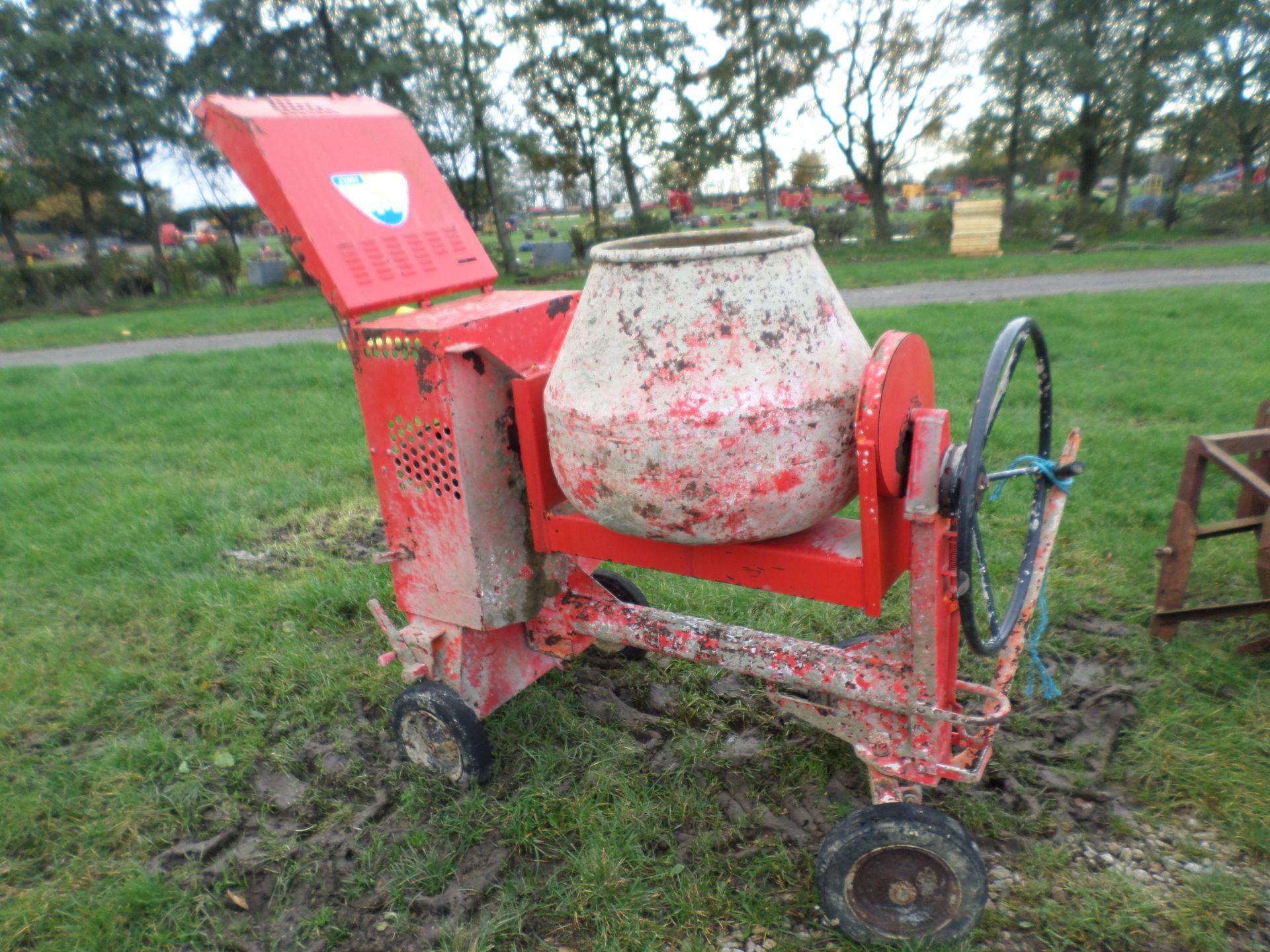 Diesel cement mixer, electric start