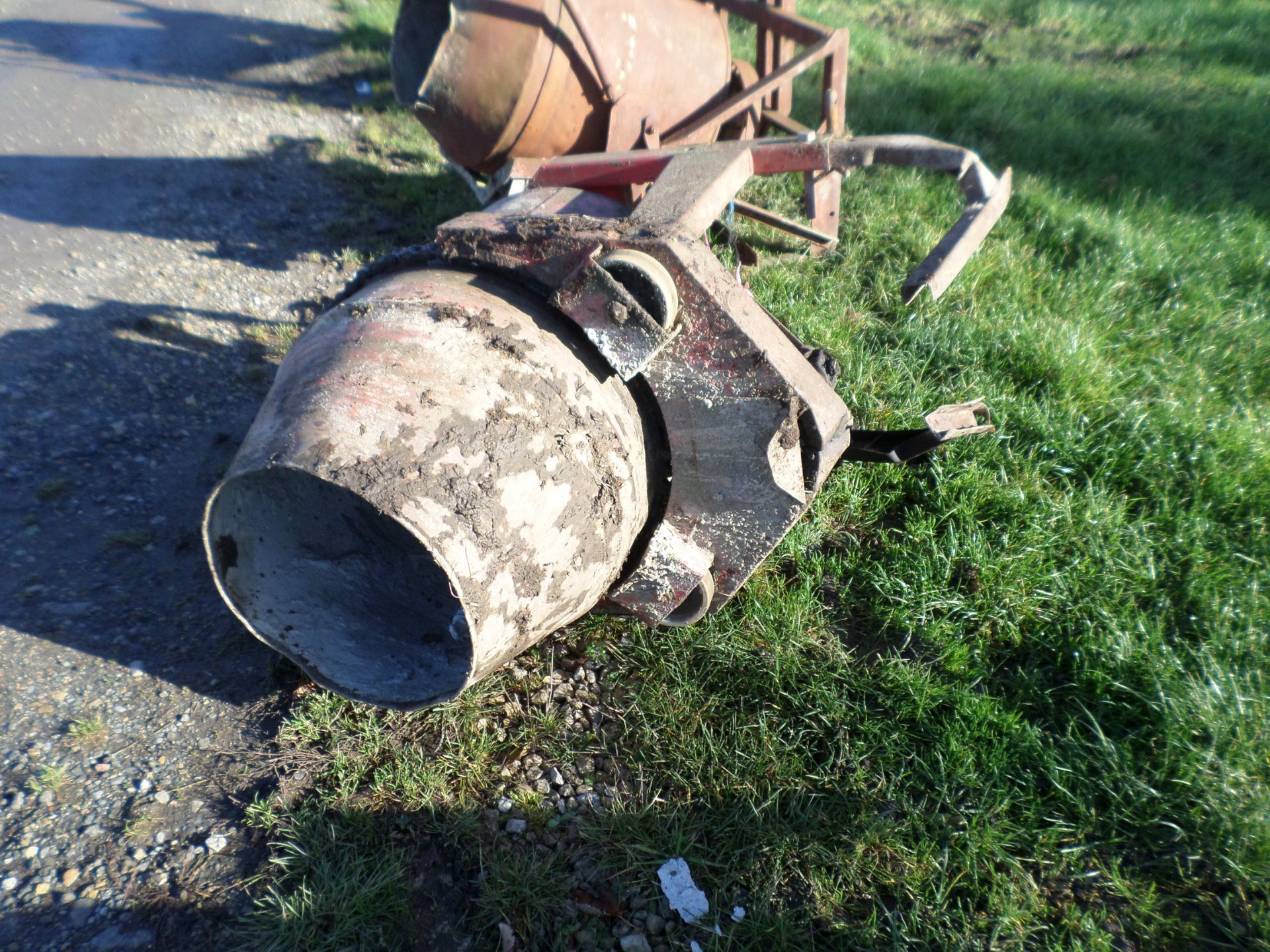 3 point linkage cement mixer - Image 3 of 3