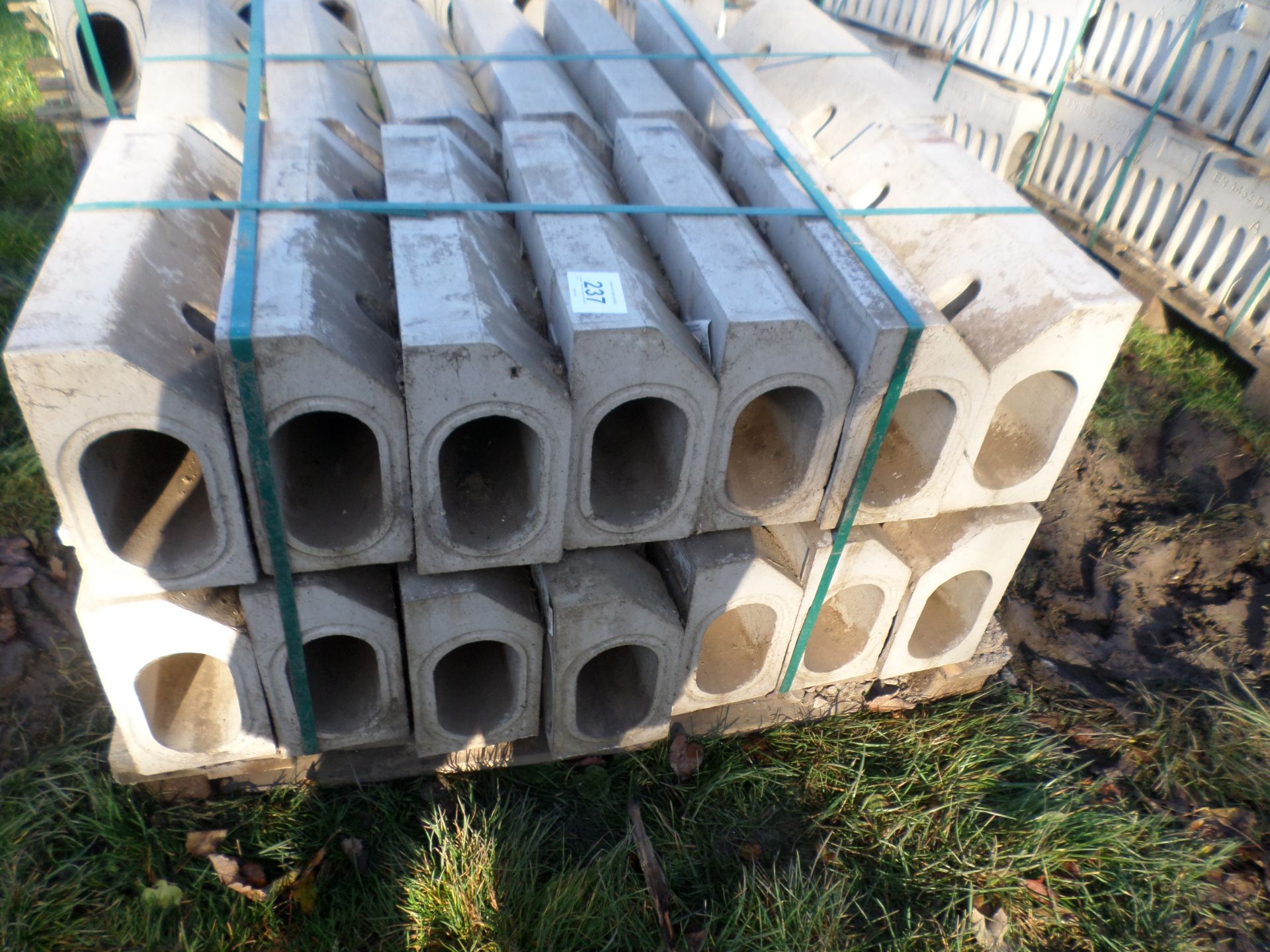 4 pallets - 14m new unused drainage kerbs - Image 2 of 2