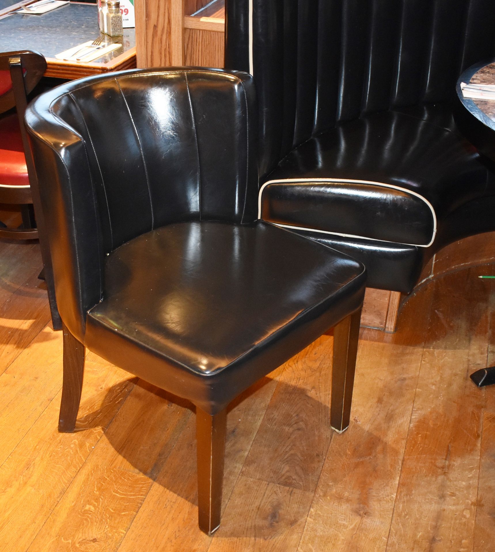 1 x High Back Seating Booth Upholstered in Black Faux Leather With Ribbed Back - Features Bespoke - Image 4 of 14