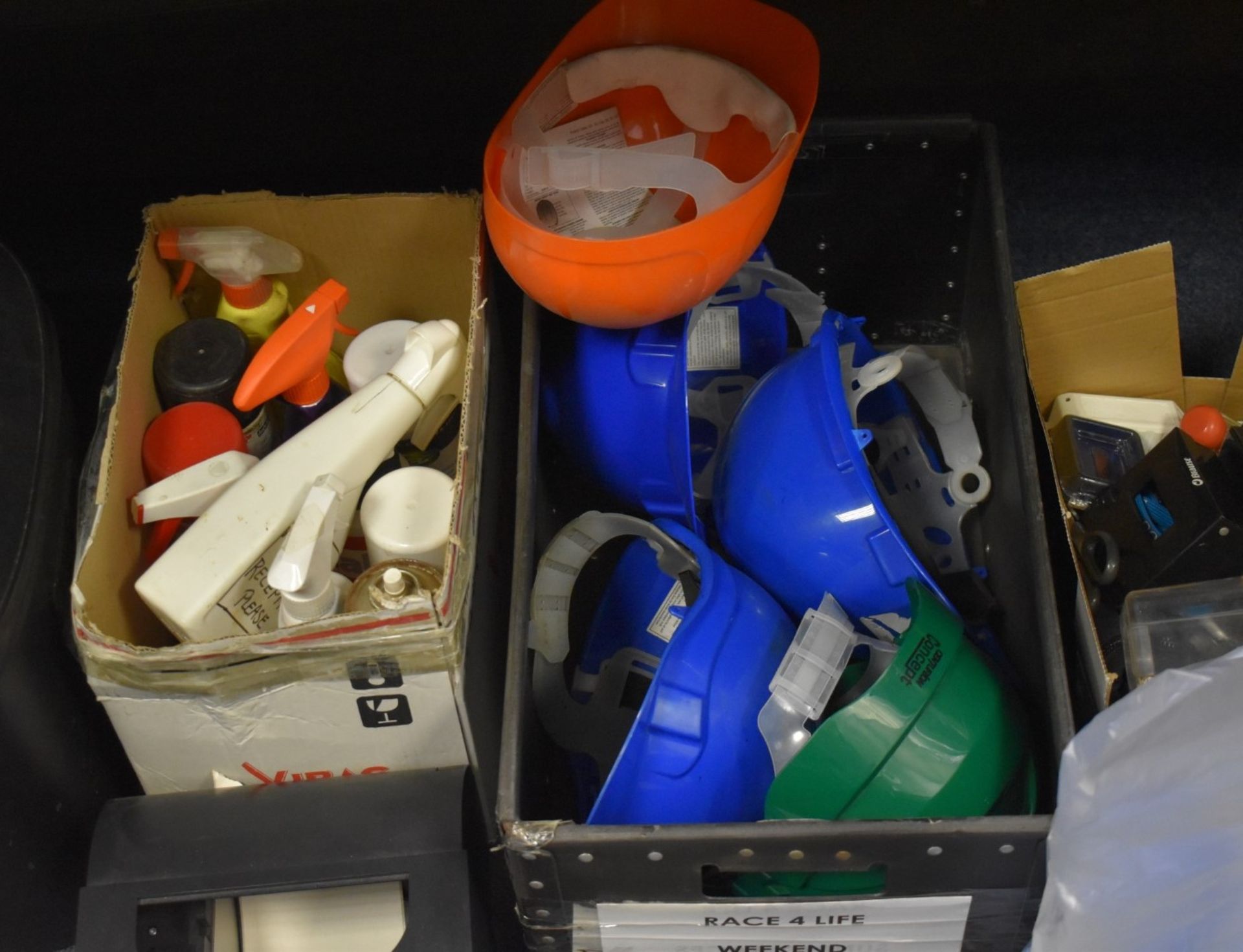 Assorted Job Lot - Includes Hard Hats, Workware, Cameras, Security Wand, Xmas Decorations, Office - Image 6 of 25