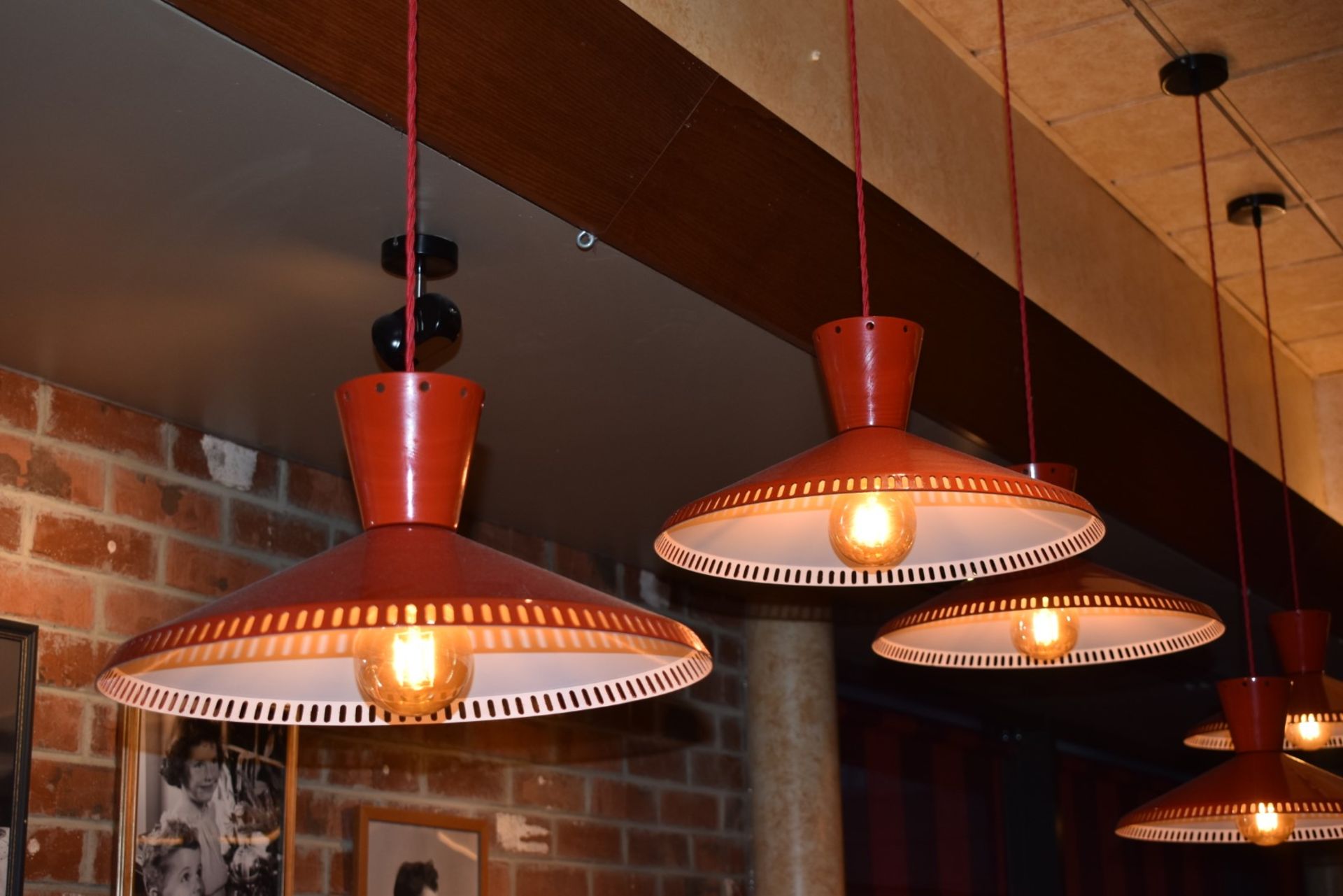 8 x Red Industrial Style Pendant Light Fittings - Ideal For Restaurants, Cafes or Kitchens - - Image 2 of 5