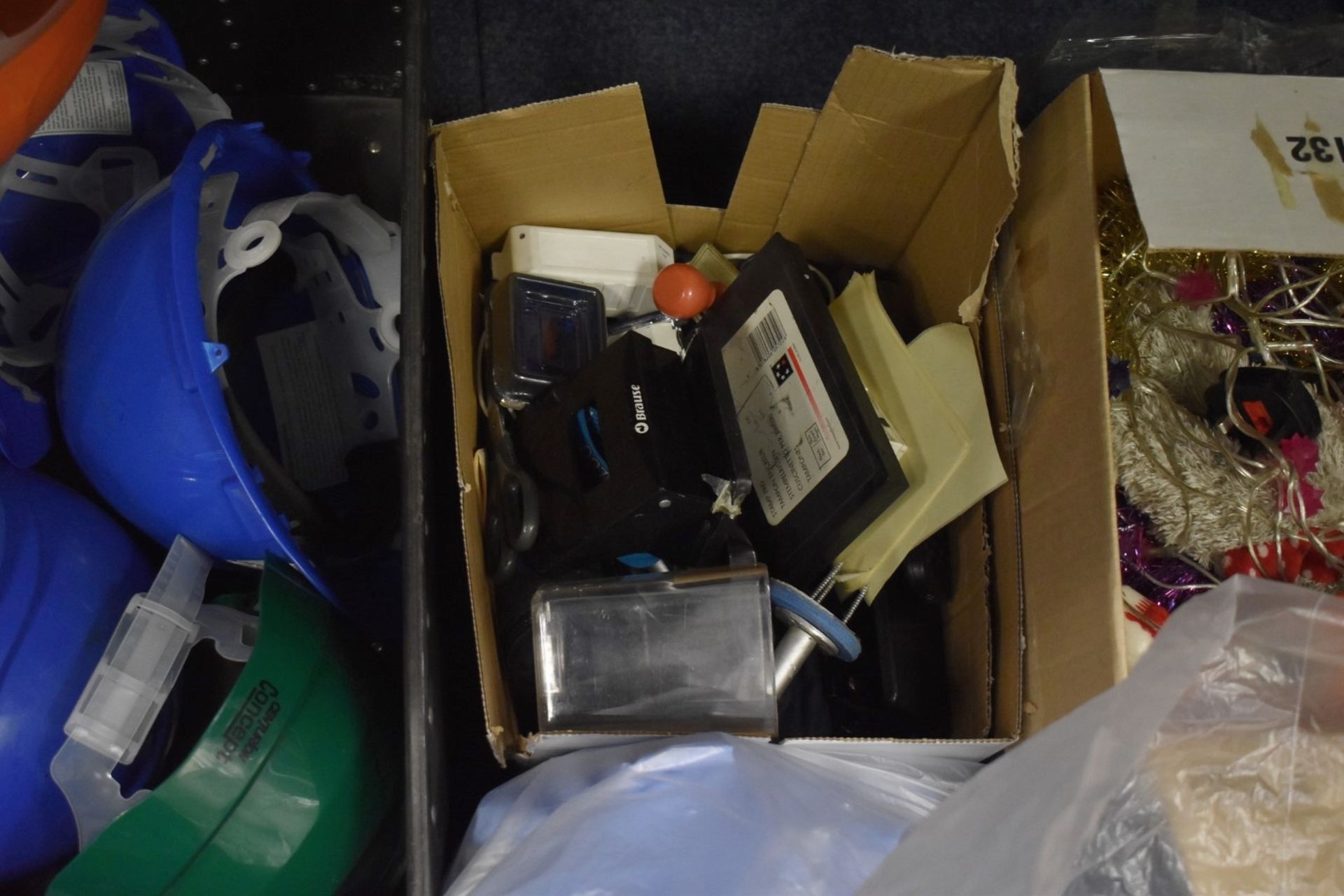 Assorted Job Lot - Includes Hard Hats, Workware, Cameras, Security Wand, Xmas Decorations, Office - Image 7 of 25