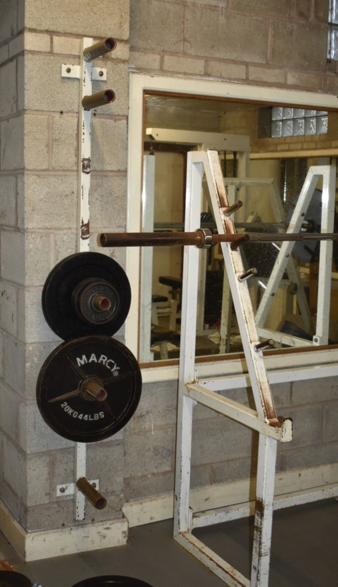 Approx 700 x Weight Lifting Weight Discs, 70 x Weight Lifting Bars, 32 x Weight Dumbells, 15 x - Image 19 of 40