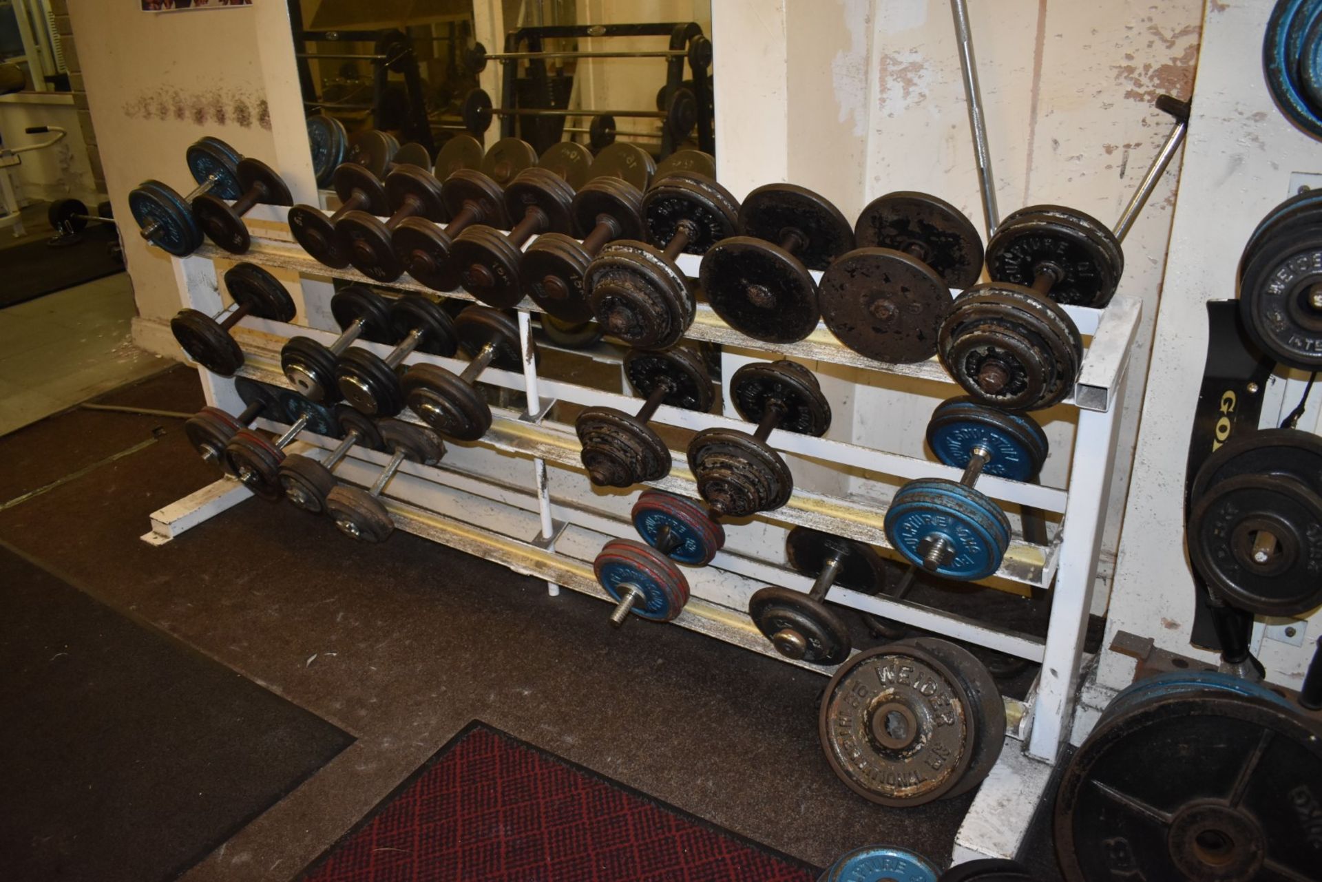 Approx 700 x Weight Lifting Weight Discs, 70 x Weight Lifting Bars, 32 x Weight Dumbells, 15 x - Image 9 of 40