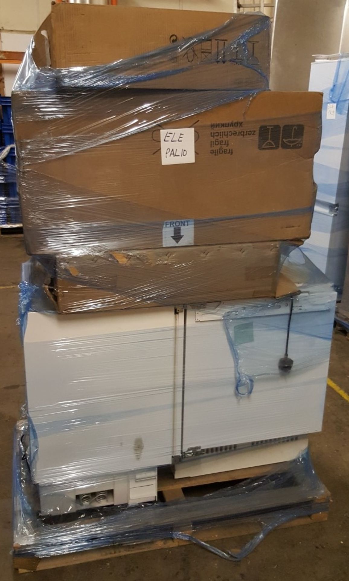 1 x Assorted Pallet of Domestic Appliances - Includes Freezers, Cooker Hood & More - REF: ELEPAL10 - Image 11 of 11