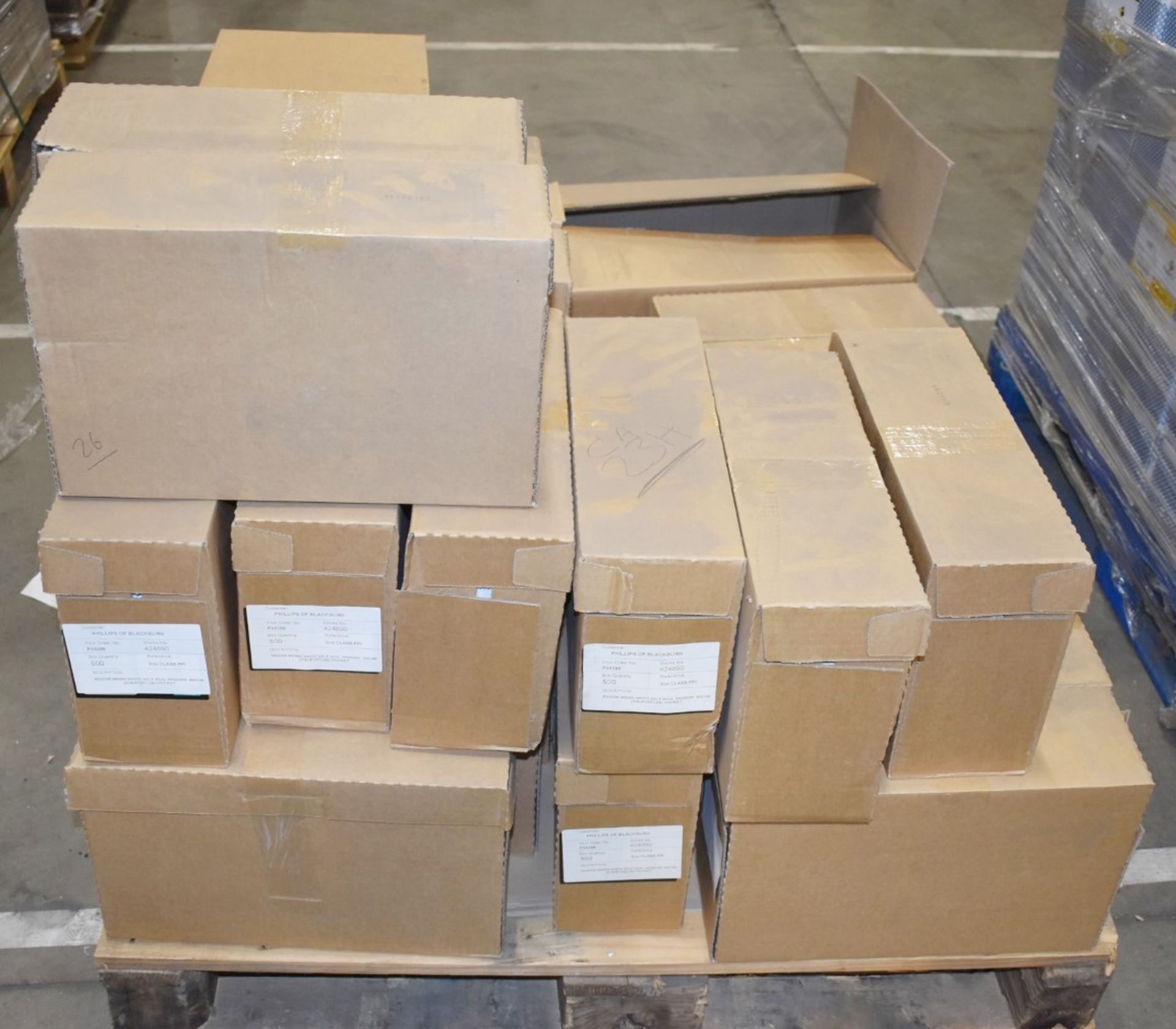 Approx 40 Boxes of Manilla 90gsm Window Envelopes - Ref LD274 - CL480 - Location: Nottingham NG15