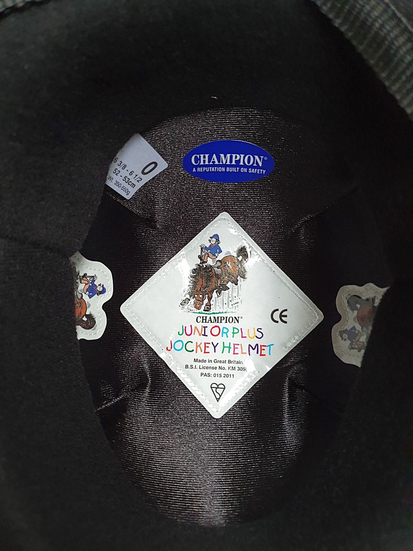 1 x Champion Junior Plus Equestrian Helmet in Black - Size 52-53cm - Ref723 - CL401 - Brand New Stoc - Image 2 of 7