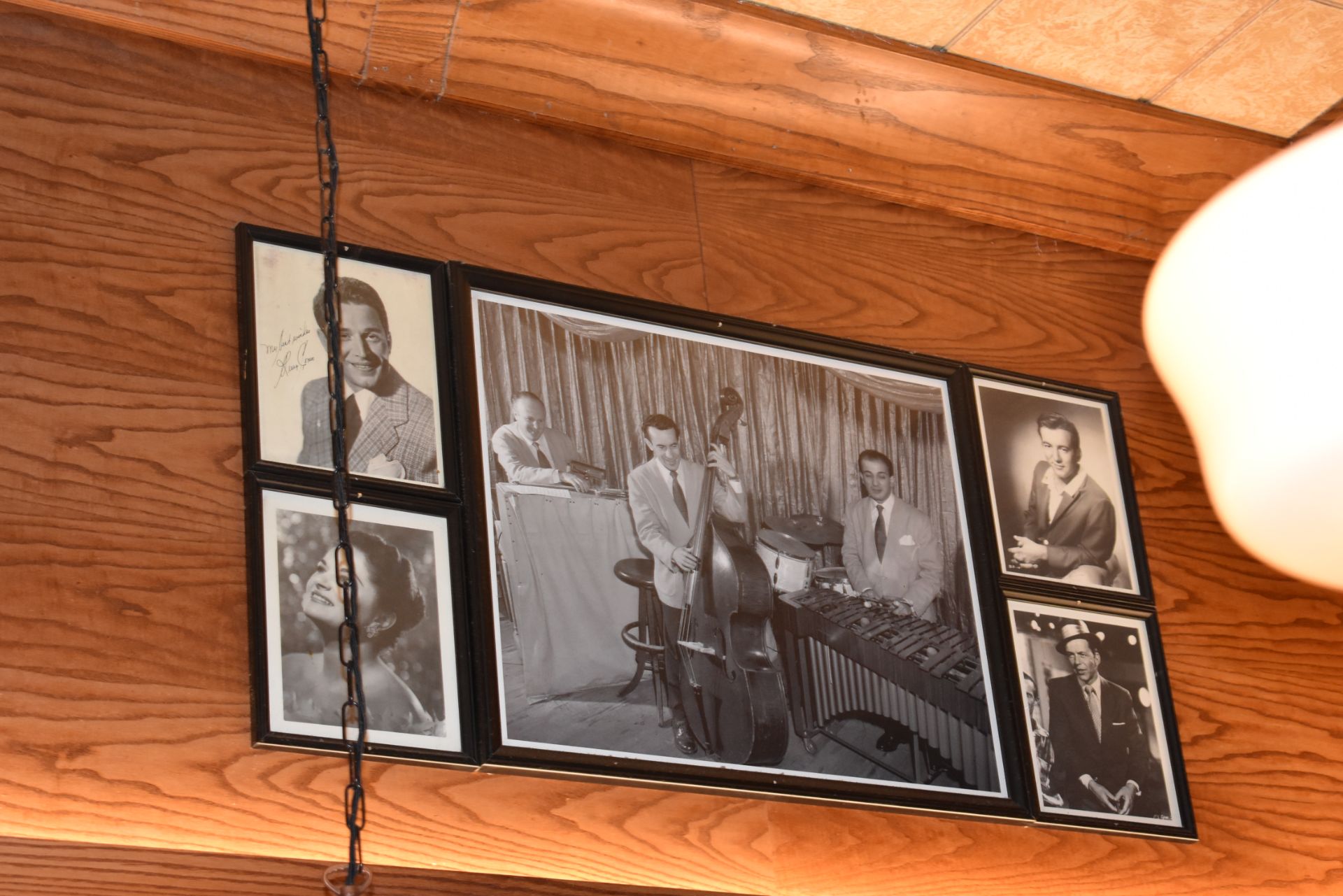 Approx 70 x Framed Pictures From American Italian Themed Restaurant - Various Sizes Included - CL470 - Image 31 of 40