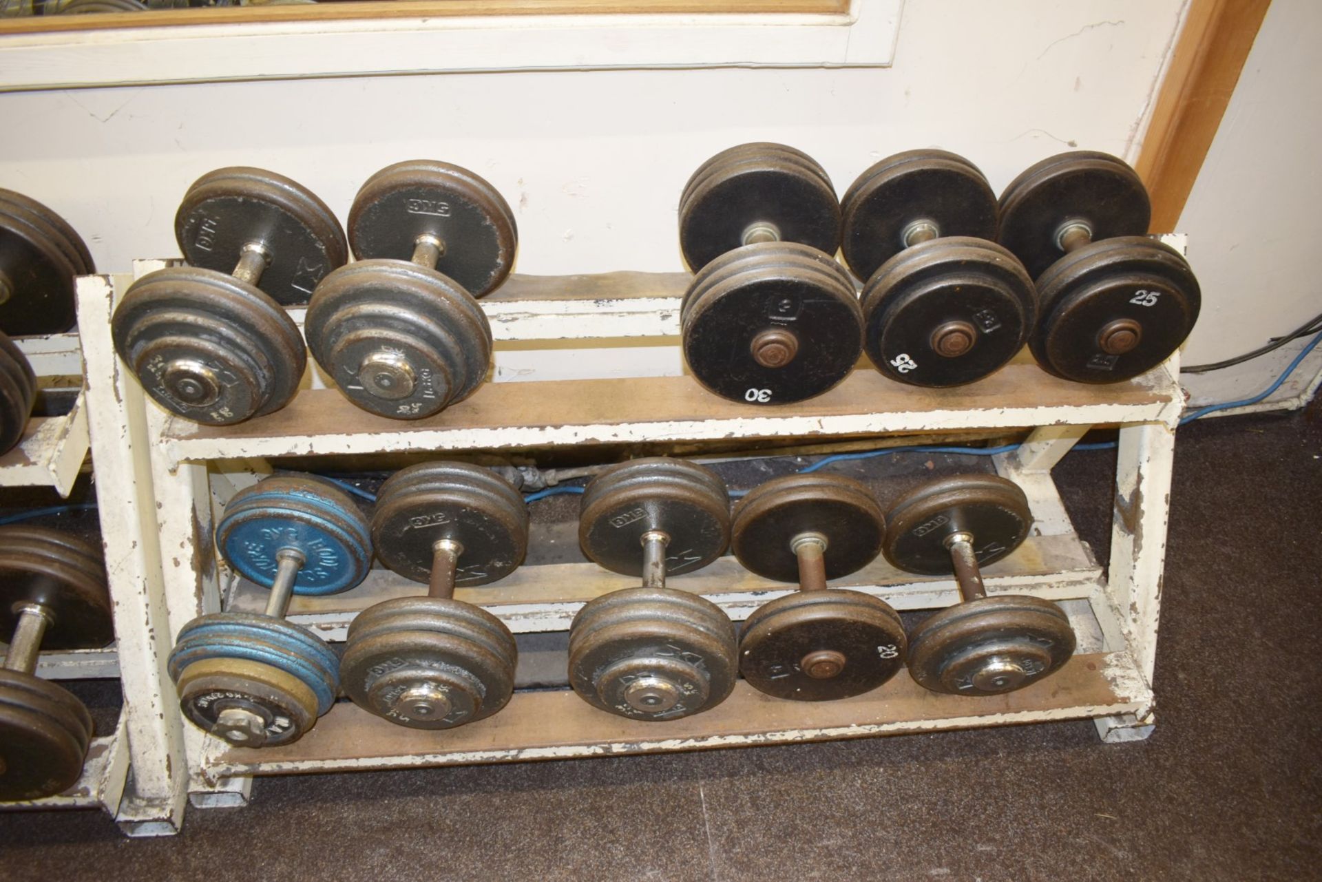 Approx 700 x Weight Lifting Weight Discs, 70 x Weight Lifting Bars, 32 x Weight Dumbells, 15 x - Image 30 of 40