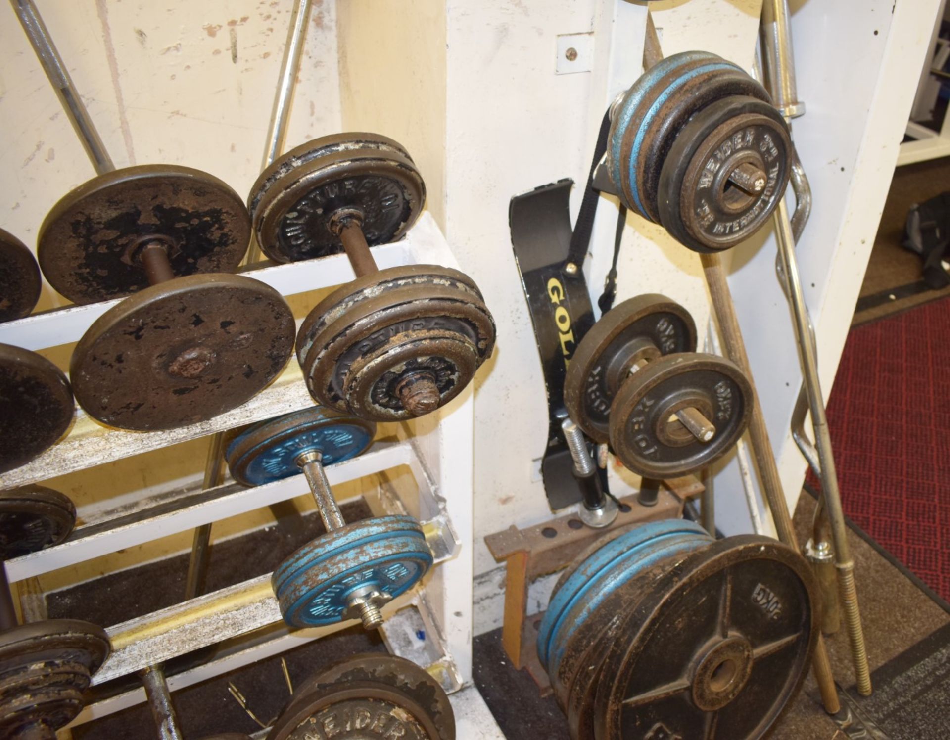 Approx 700 x Weight Lifting Weight Discs, 70 x Weight Lifting Bars, 32 x Weight Dumbells, 15 x - Image 39 of 40